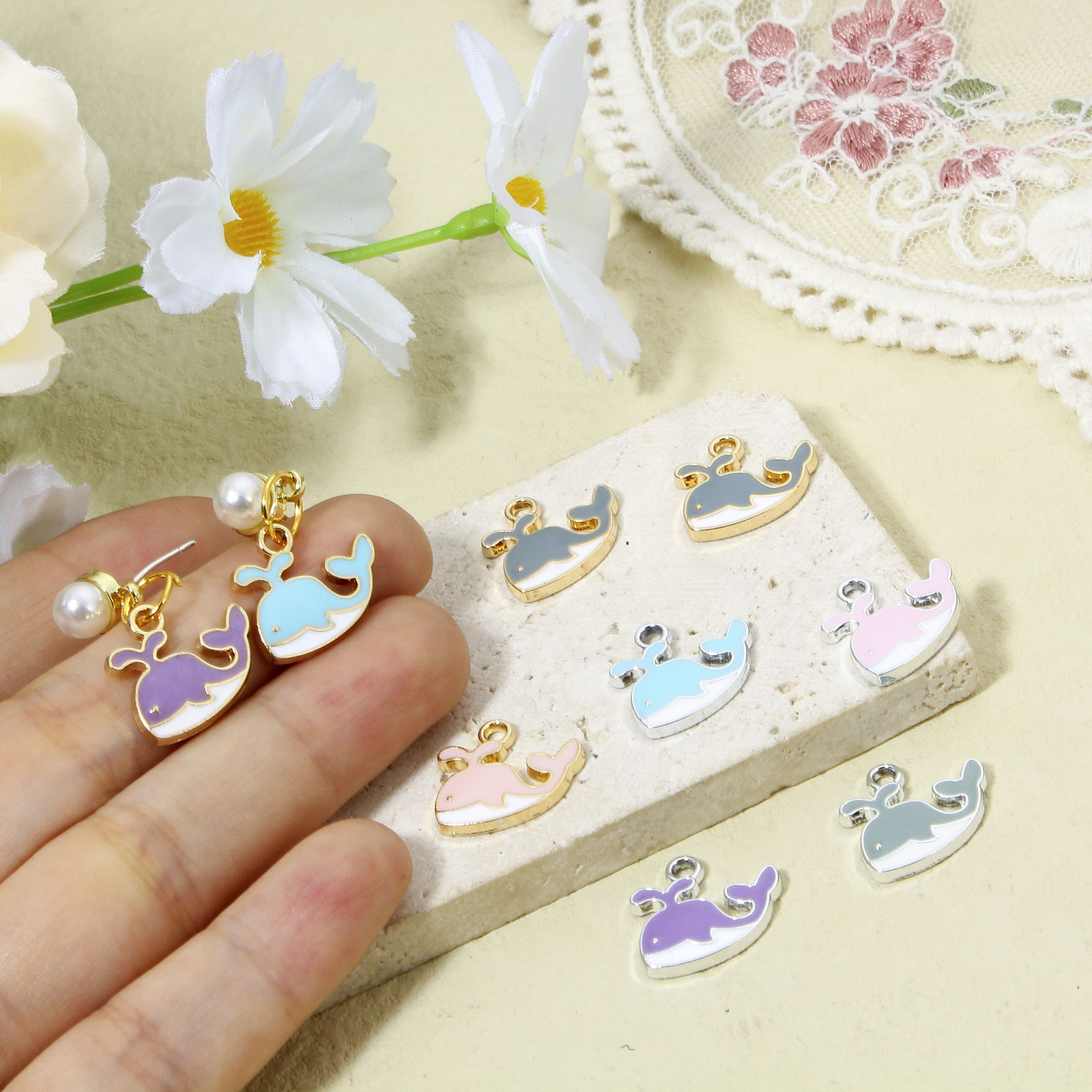 Bild von 10 Stück Zinklegierung Ozean Schmuck Charms Bunt Wal Emaille 16mm x 14mm