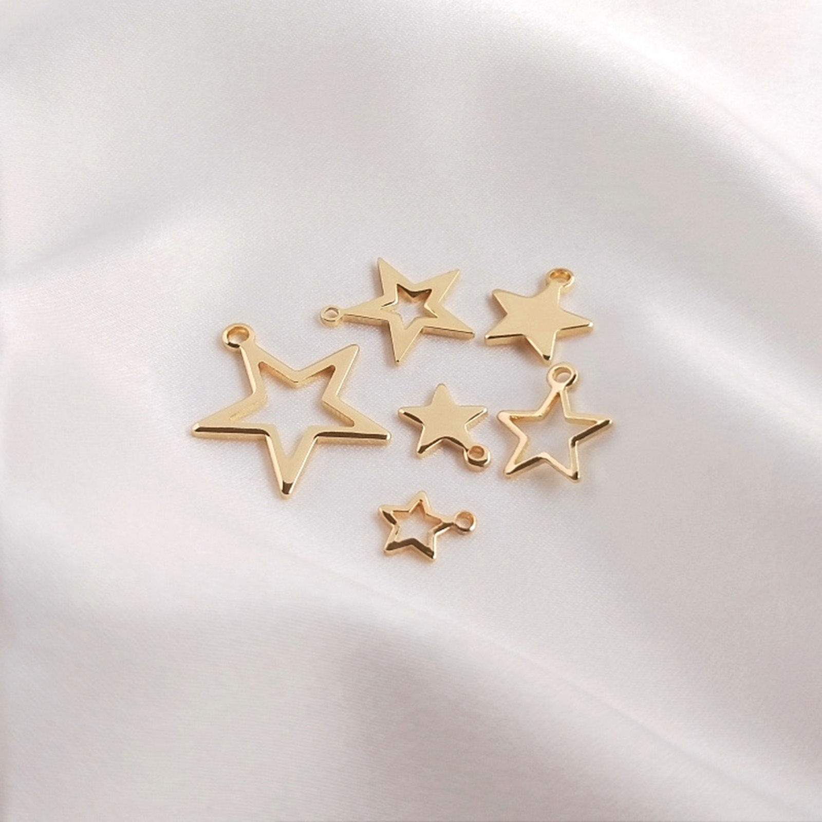Image de 10 Pcs Breloques Galaxie en Laiton Respectueux de la Nature Etoile Plaqué Or Véritable 14K