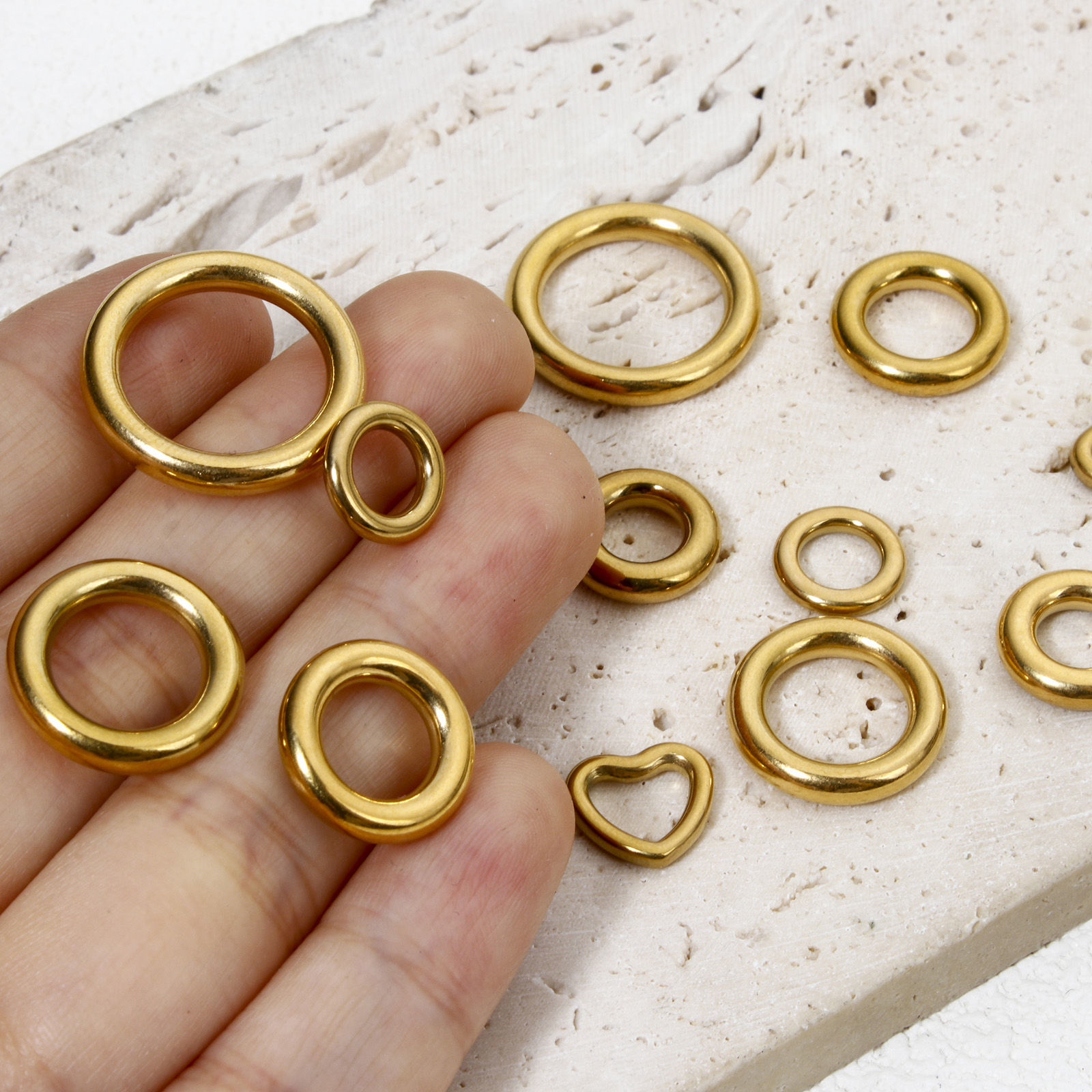 Imagen de 5 Unidades Enchapado al Vacío 304 Acero Inoxidable Cerrado Soldar Argollas Anillo Chapado en Oro de 18K