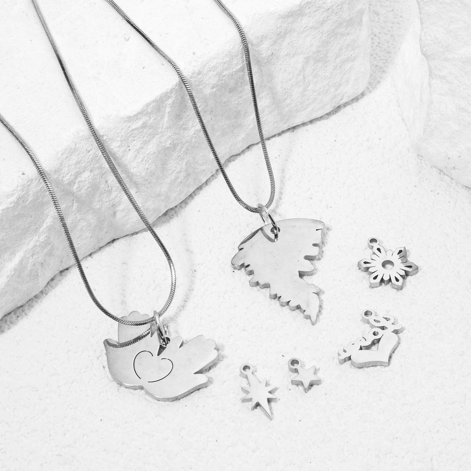 2 個 304ステンレス鋼 チャーム 星 シルバートーン の画像