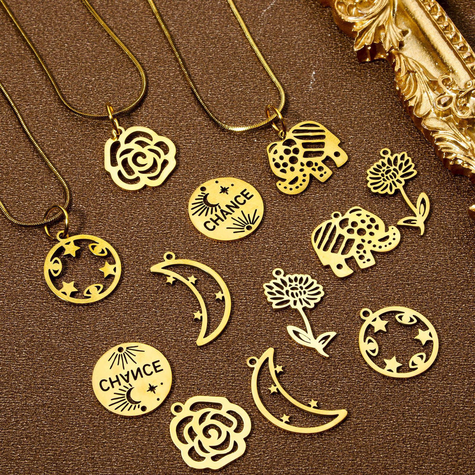 Picture of Vacuum Plating 304 Stainless Steel Stylish Charms Gold Plated Flower Leaves Hollow