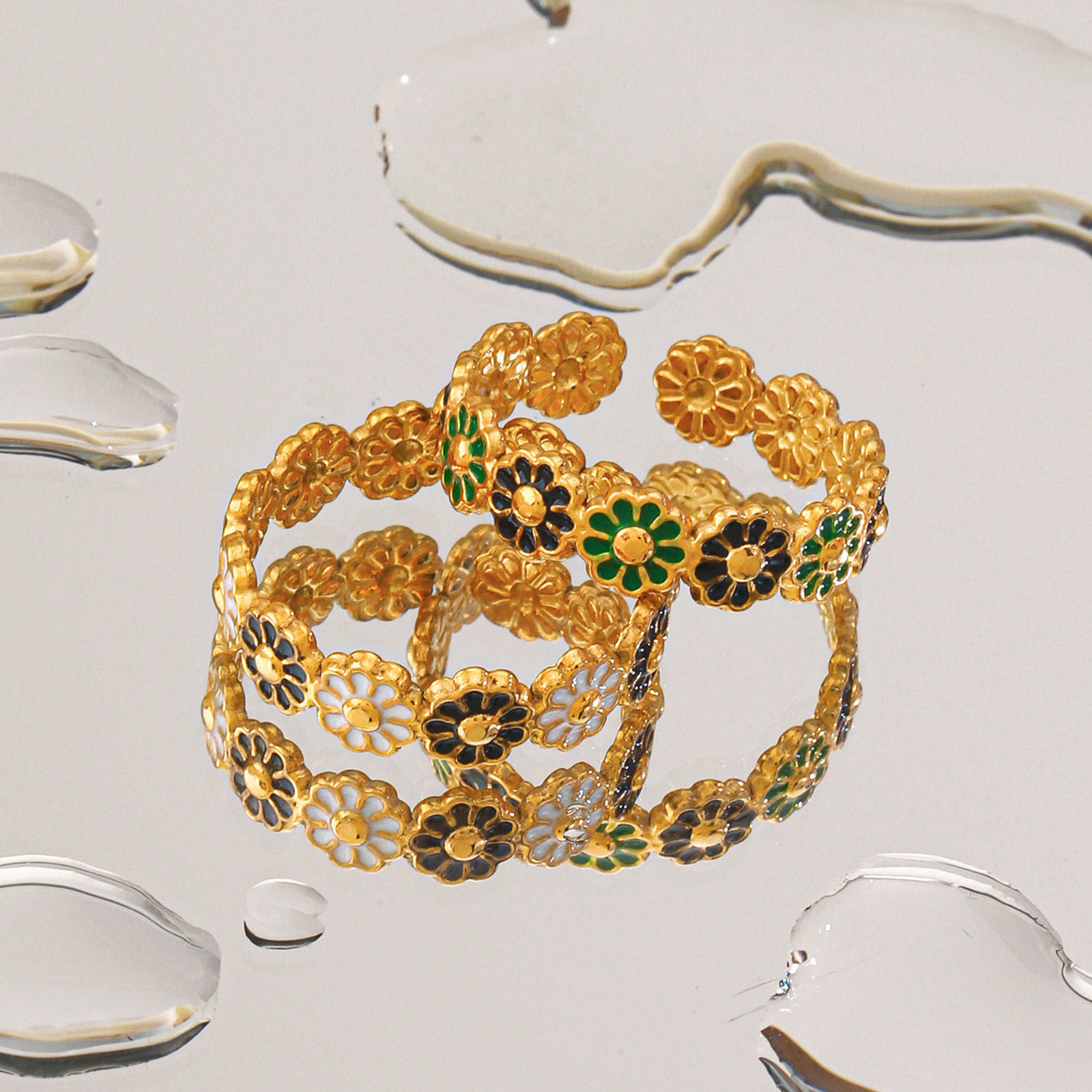 Изображение 1 ШТ вакуумное покрытие Натуральная пастырская Ретро 18K позолоченный Разноцветный 304 Нержавеющая Сталь Открытый Маргаритка С Эмалью Кольца Для женщин Партия