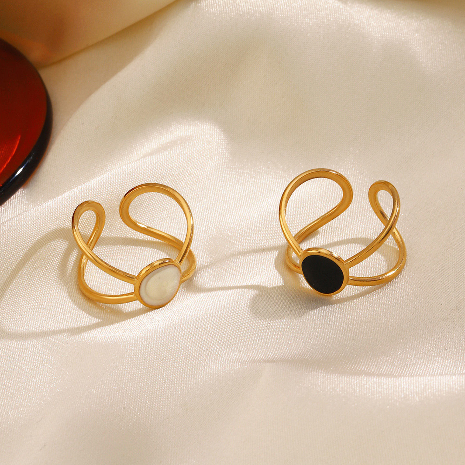 Picture of Vacuum Plating Stylish Ins Style 18K Gold Plated Multicolor 304 Stainless Steel Open Oval Enamel Rings For Women Party