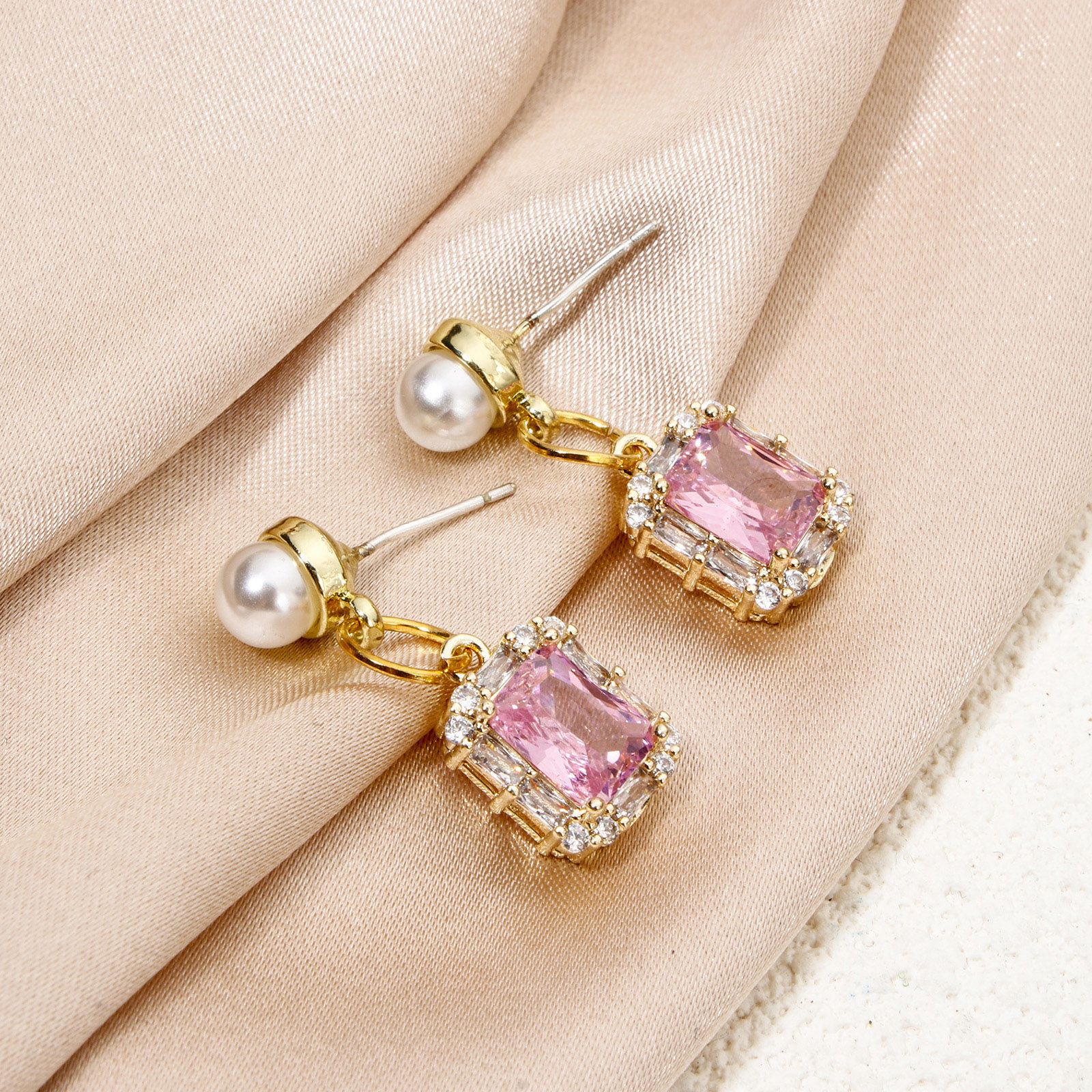 Bild von 1 Stück Umweltfreundlich Messing und Glas Micro Pave Charms Echtgold plattiert Rechteck Bunt Strass 14mm x 10mm