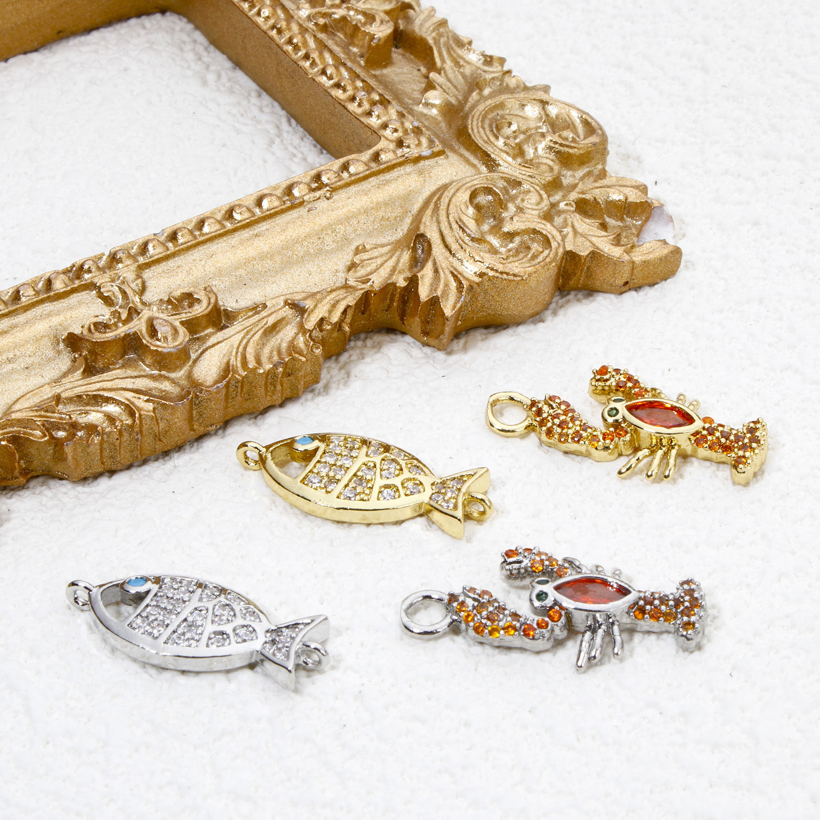 Image de 1 Pièce Breloques Bijoux d'Océan en Laiton Homard Poisson Micro Pave à Zircone Cubique Multicolore