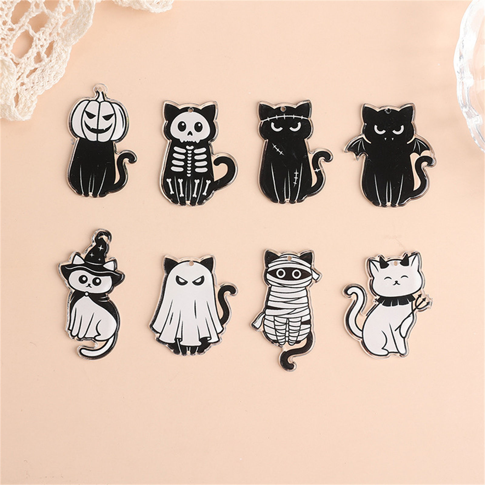 Picture of Acrylic Halloween Pendants Cat Animal Black & White