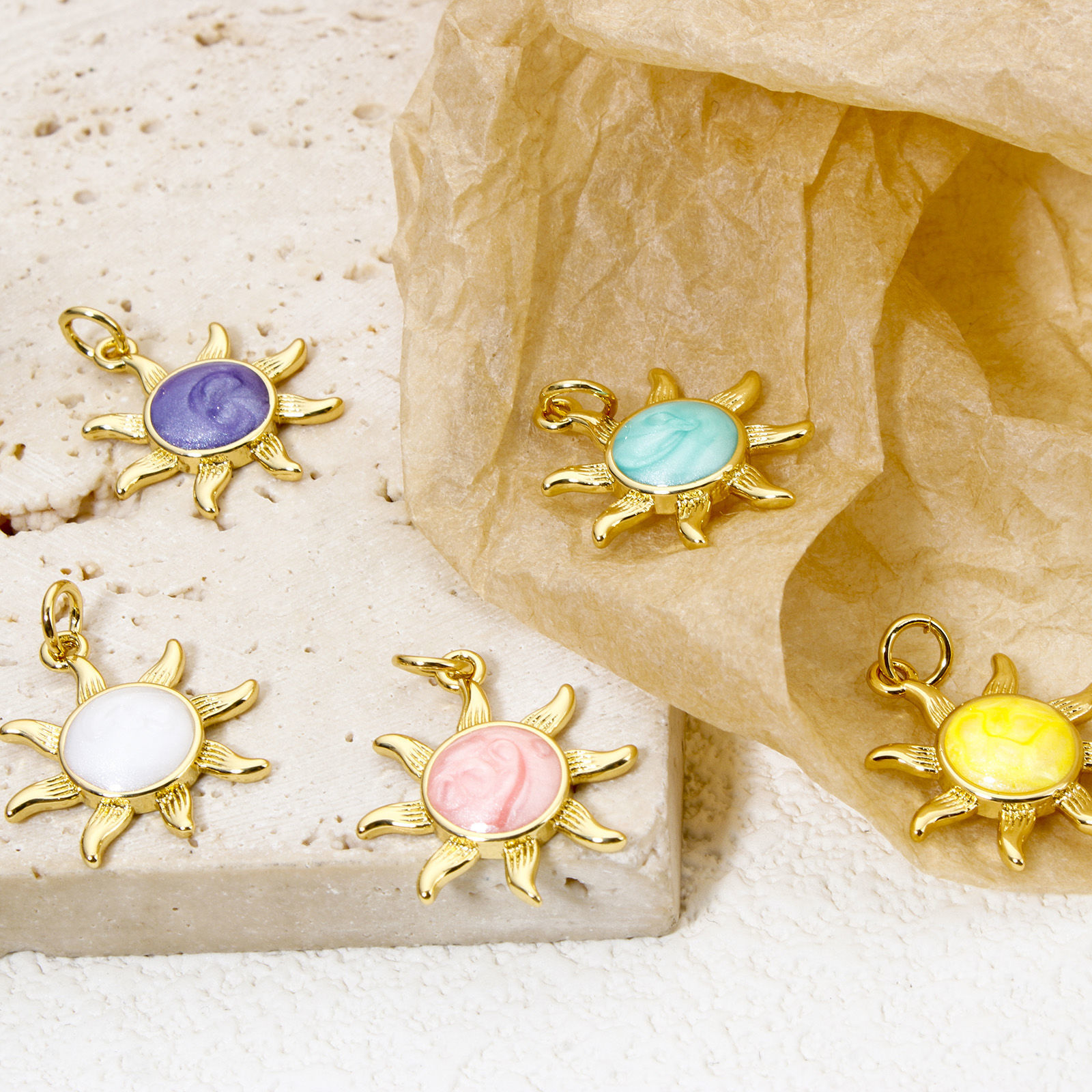 Imagen de 1 Unidad Respetuoso del Medio Ambiente Latón Galaxia Colgantes Sol 18K Oro Real Chapado Multicolor Perlado Esmalte 23mm x 17mm