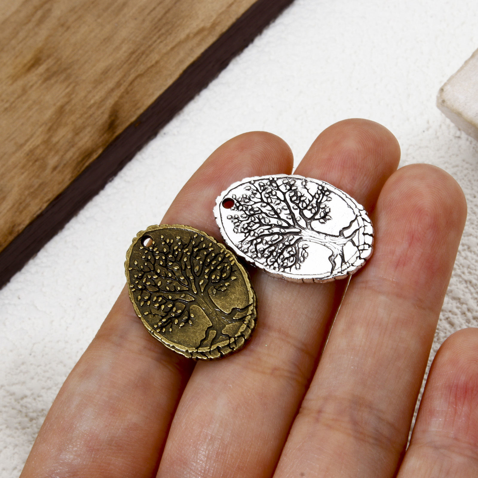 Imagen de 20 Unidades Zamak Colgantes Óvalo Árbol de la Vida 25.5mm x 17mm