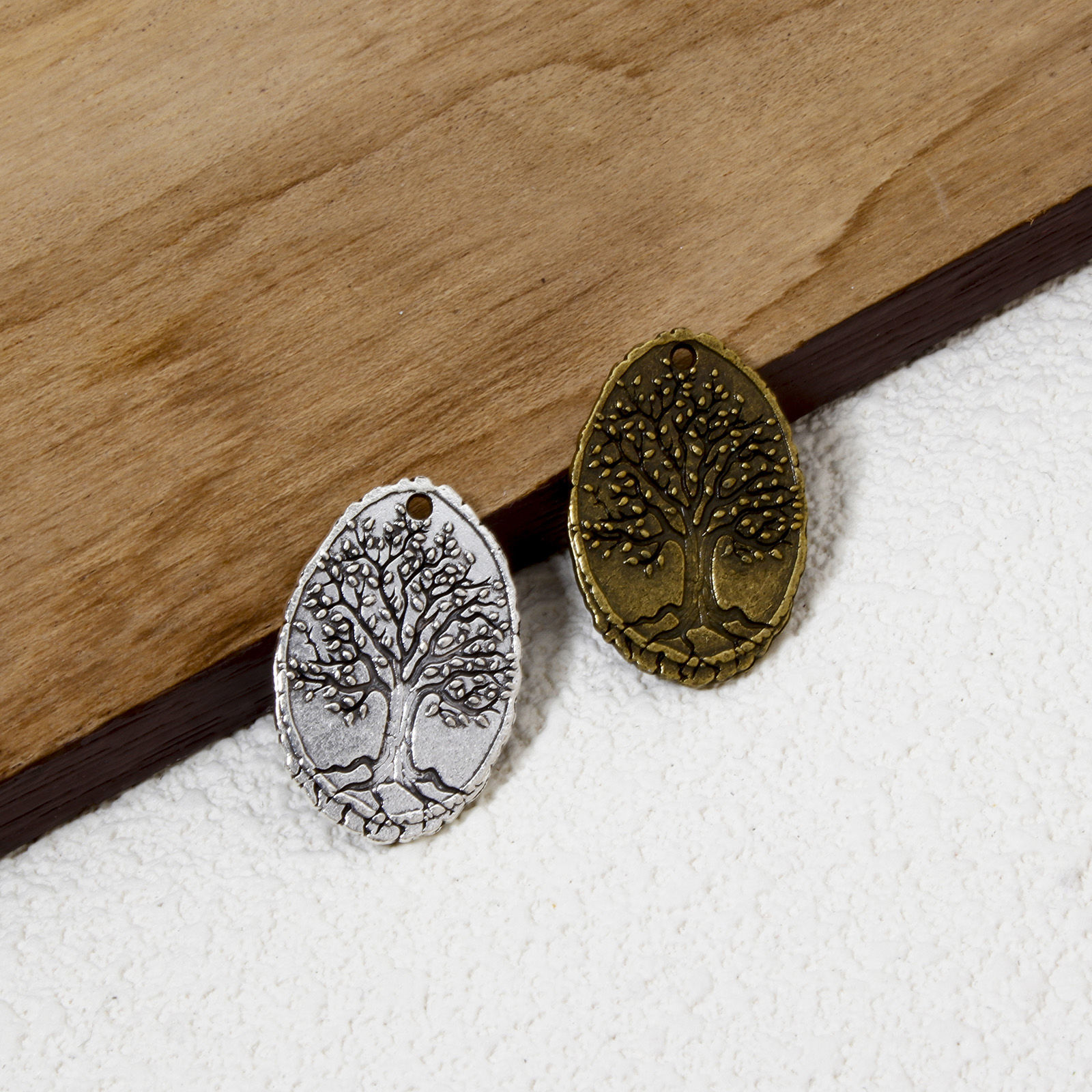 Imagen de 20 Unidades Zamak Colgantes Óvalo Árbol de la Vida 25.5mm x 17mm