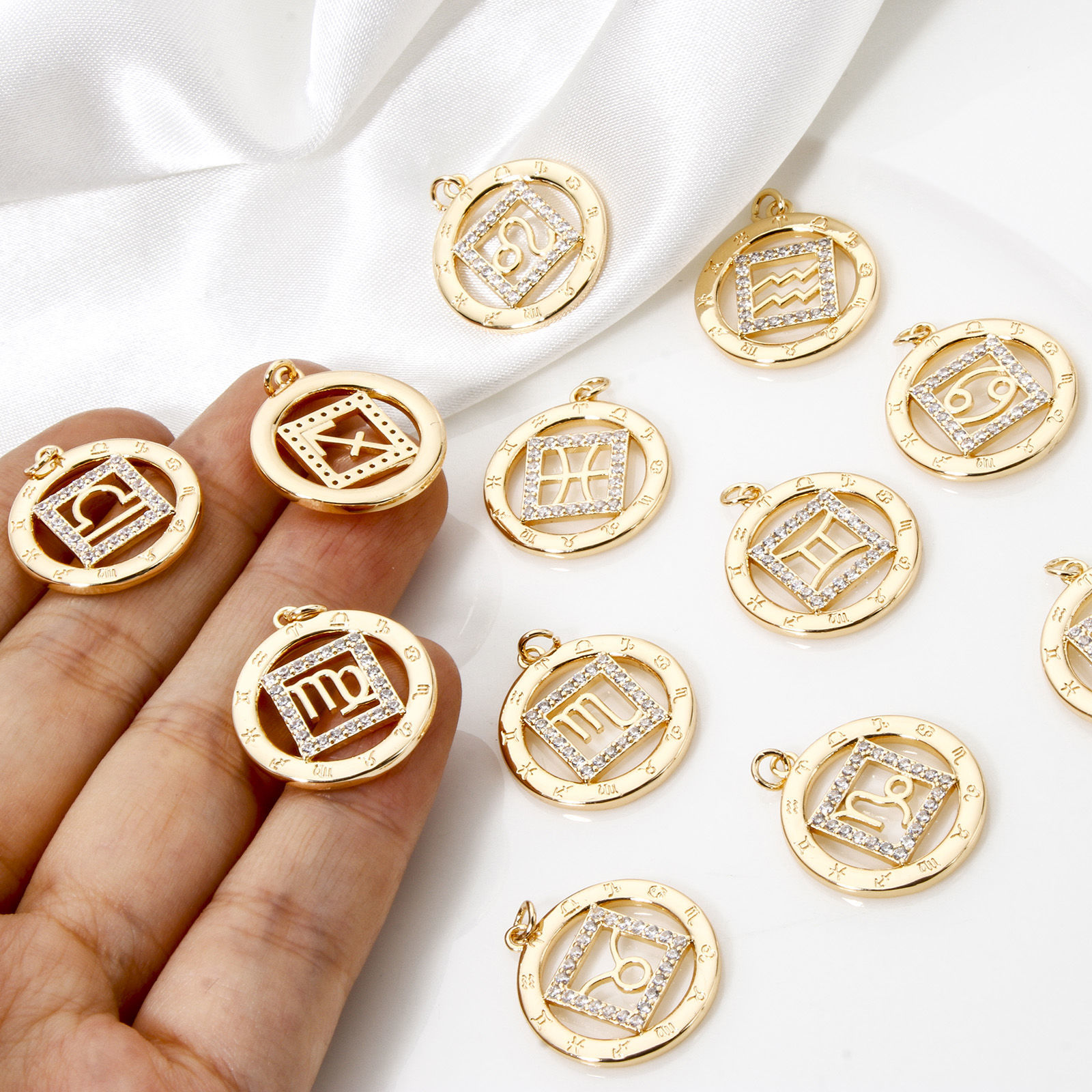 Picture of Eco-friendly Brass Charmes 18K Real Gold Plated Round Constellation Hollow Clear Cubic Zirconia 24mm x 19mm