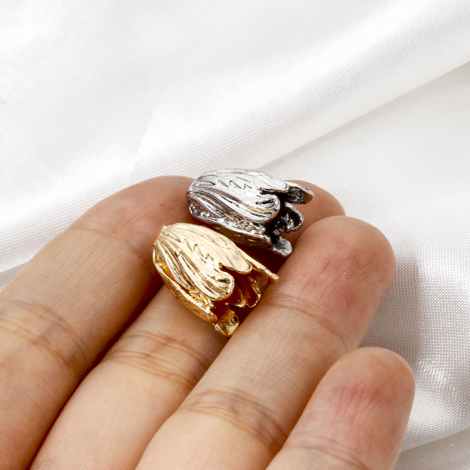 Picture of Eco-friendly Brass Charmes Real Gold Plated Tulip Flower 3D 16mm x 10mm