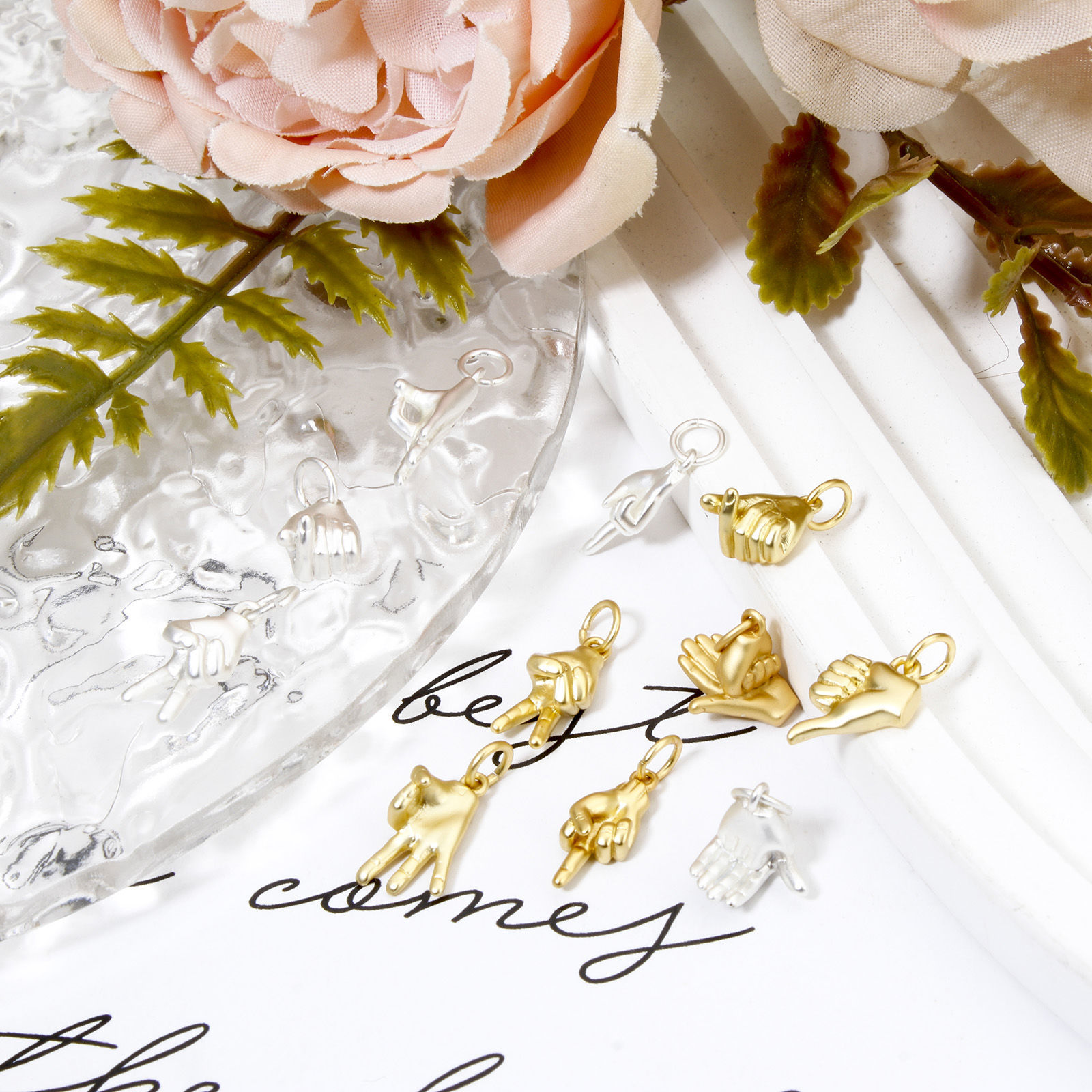 Imagen de 2 Unidades Respetuoso del Medio Ambiente Latón Colgantes Manoteo Oro Real Chapado 3D