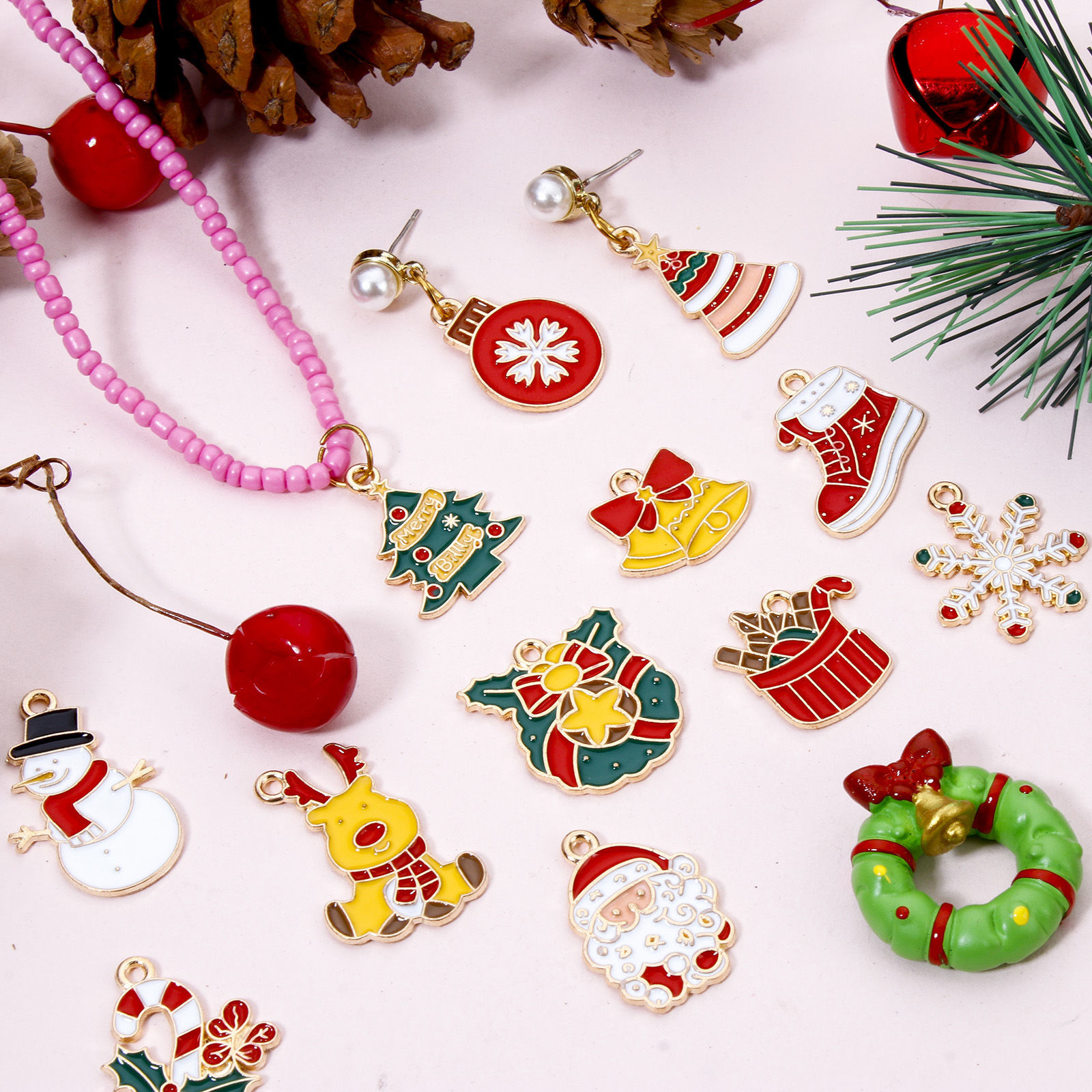 Imagen de 20 Unidades Zamak Navidad Colgantes Chapado en Oro Multicolor Esmalte