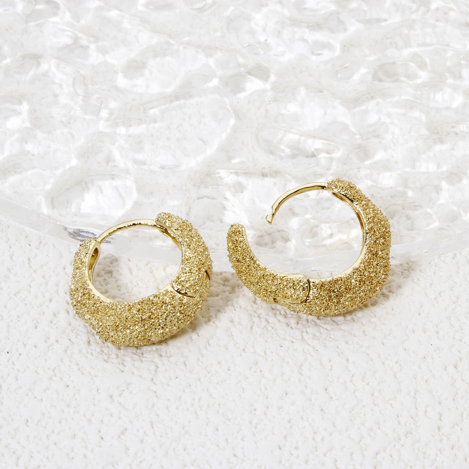 Bild von Umweltfreundlich Minimalistisch Stilvoll 18K Echtgold plattiert Messing Hoop Ohrringe Für Frauen