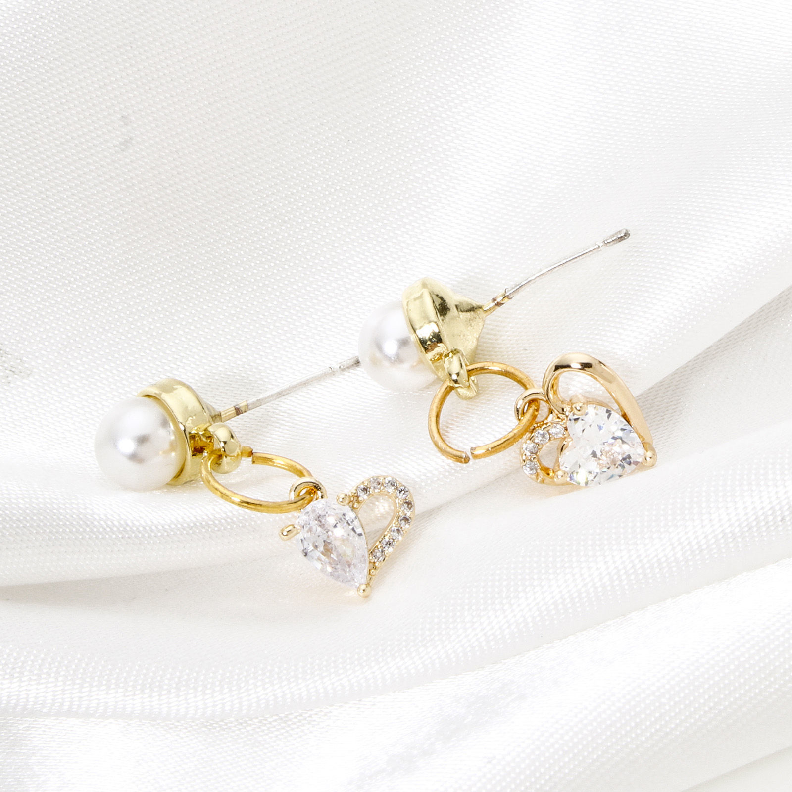 Picture of Eco-friendly Brass Valentine's Day Charms Real Gold Plated Heart Clear Cubic Zirconia