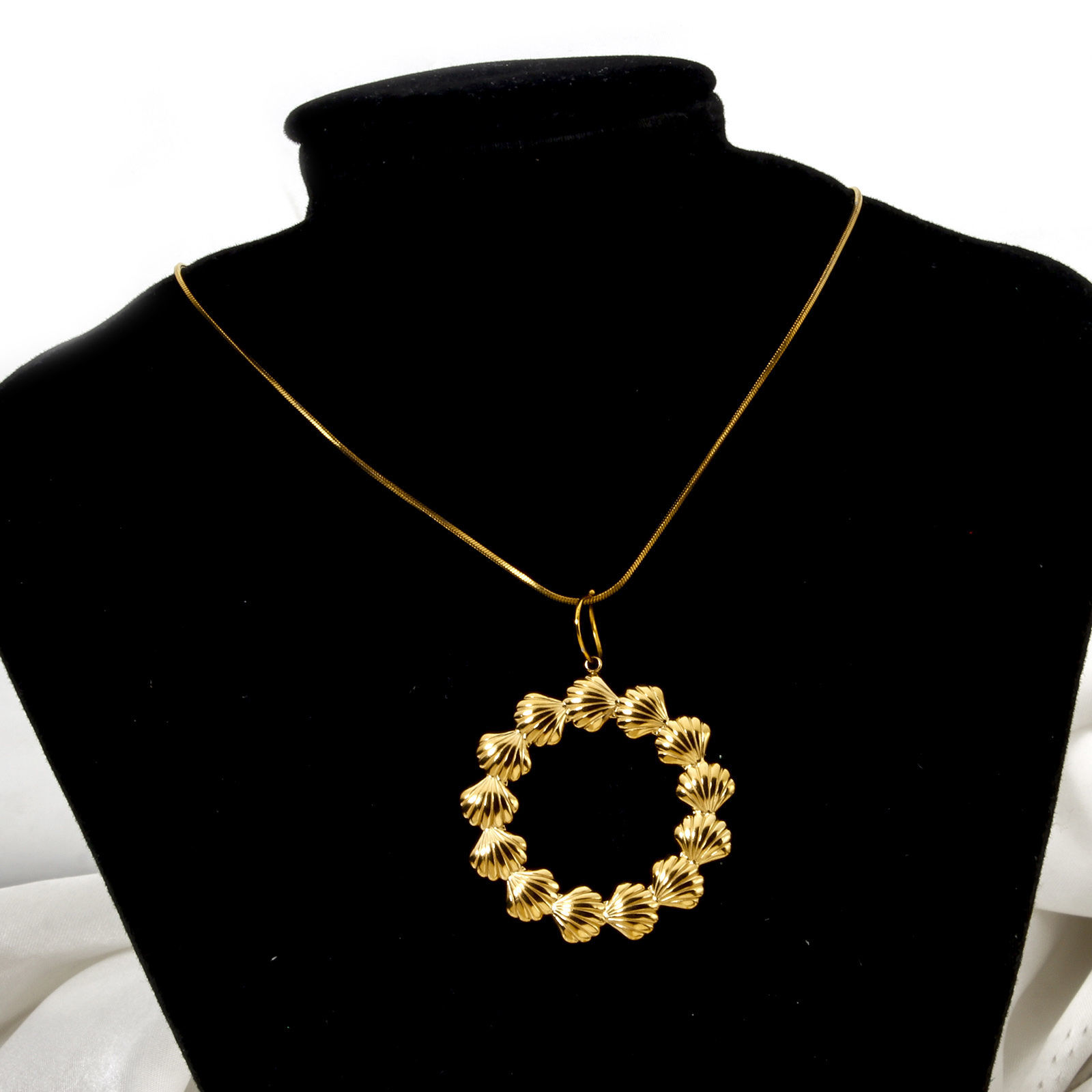 Picture of Eco-friendly Vacuum Plating 304 Stainless Steel Ocean Jewelry Pendants 18K Real Gold Plated Seahorse Animal Shell 3D