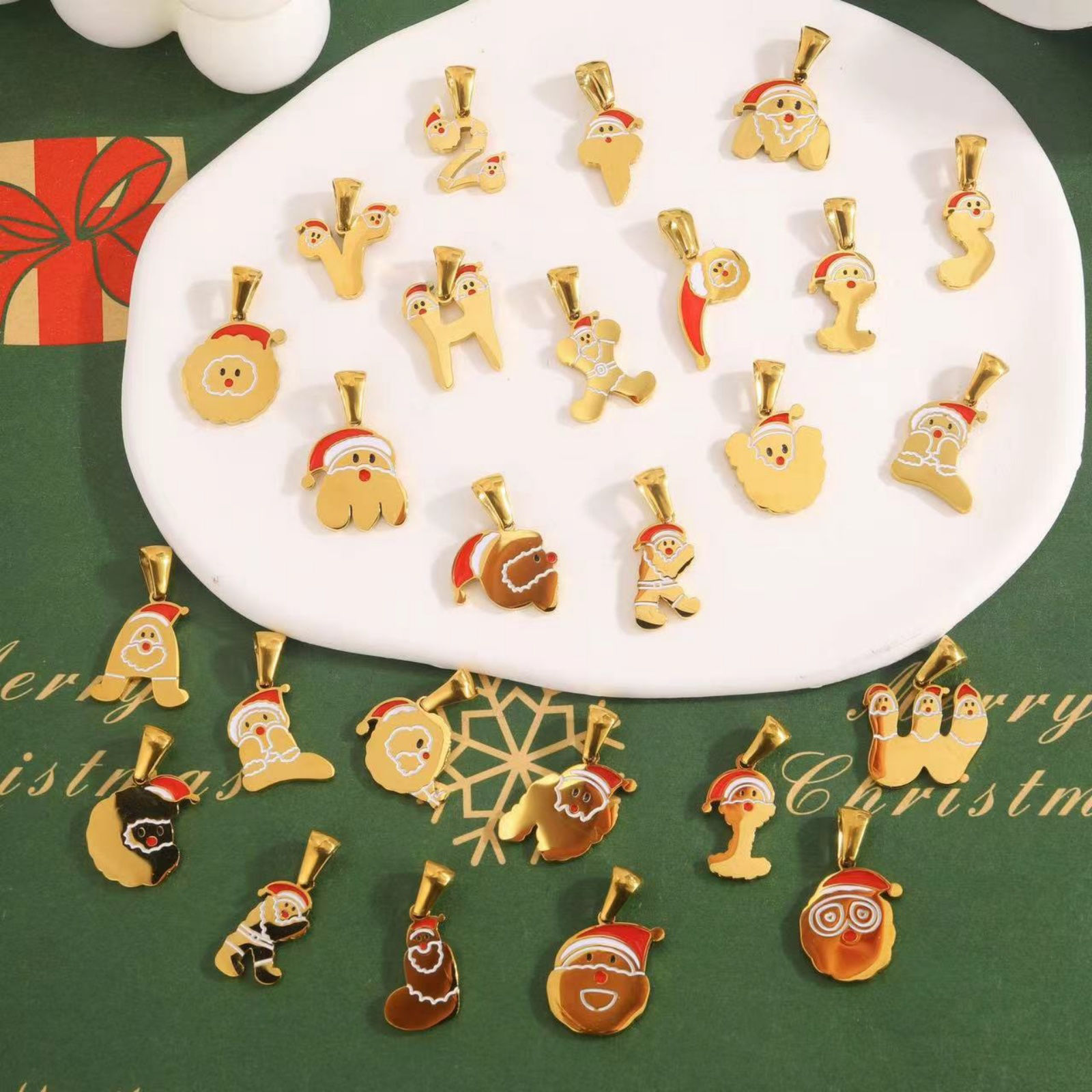Imagen de 1 Unidad Recubrimiento al Vacío PVD Ecológico 304 Acero Inoxidable Colgantes Charms Chapado en Oro Sombreros de Navidad " A-Z "