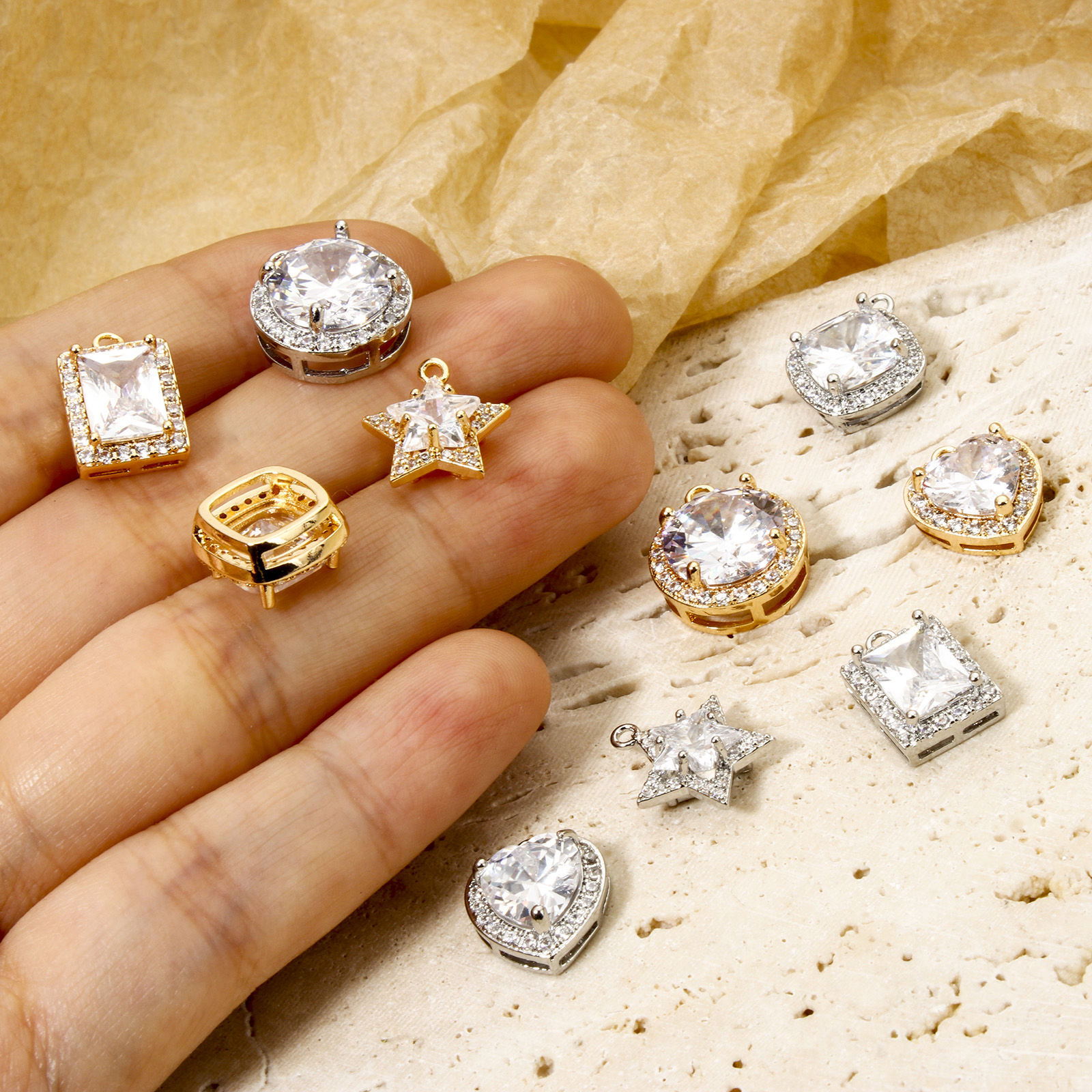 Bild von Umweltfreundlich Messing Geometrisch Charms Echtgold plattiert Micro Pave Klar Zirkonia Transparent Strass