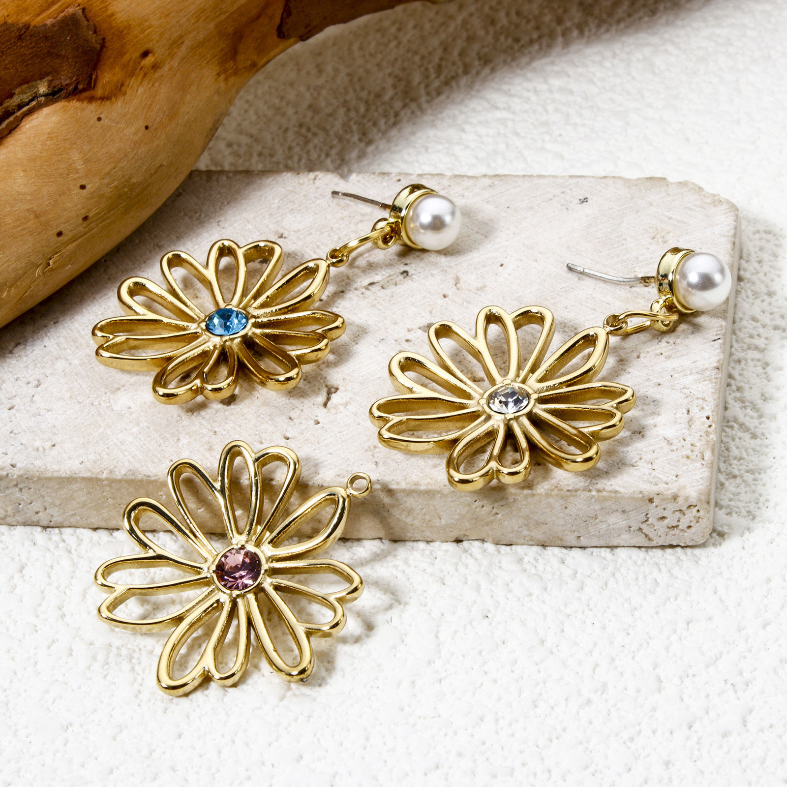 Picture of Eco-friendly PVD Vacuum Plating 304 Stainless Steel Flora Collection Charms 14K Real Gold Plated Flower Multicolor Rhinestone 28mm x 26mm