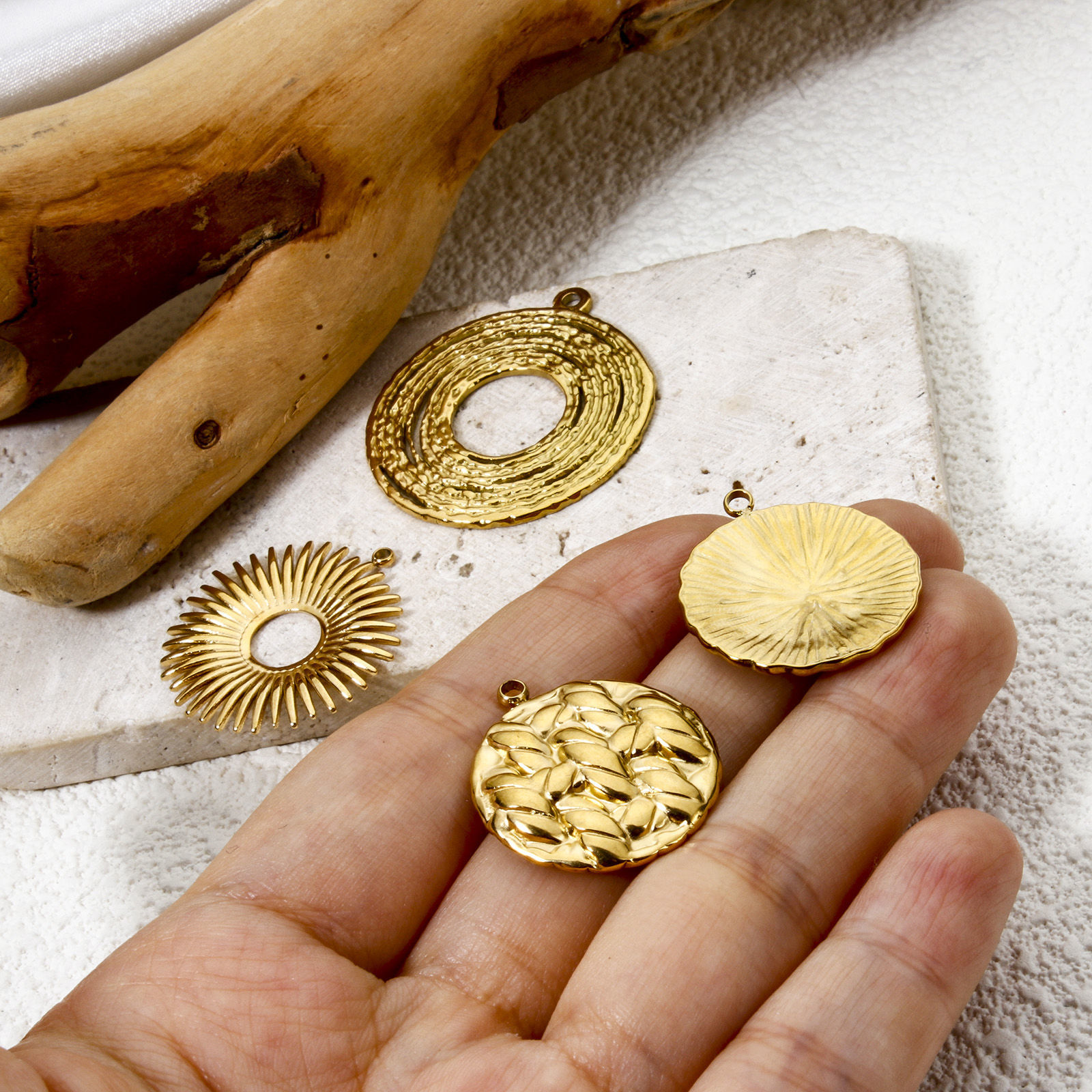 Bild von Umweltfreundliche PVD-Vakuumbeschichtung 304 Edelstahl Geometrisch Charms Rund 18K Echtgold plattiert