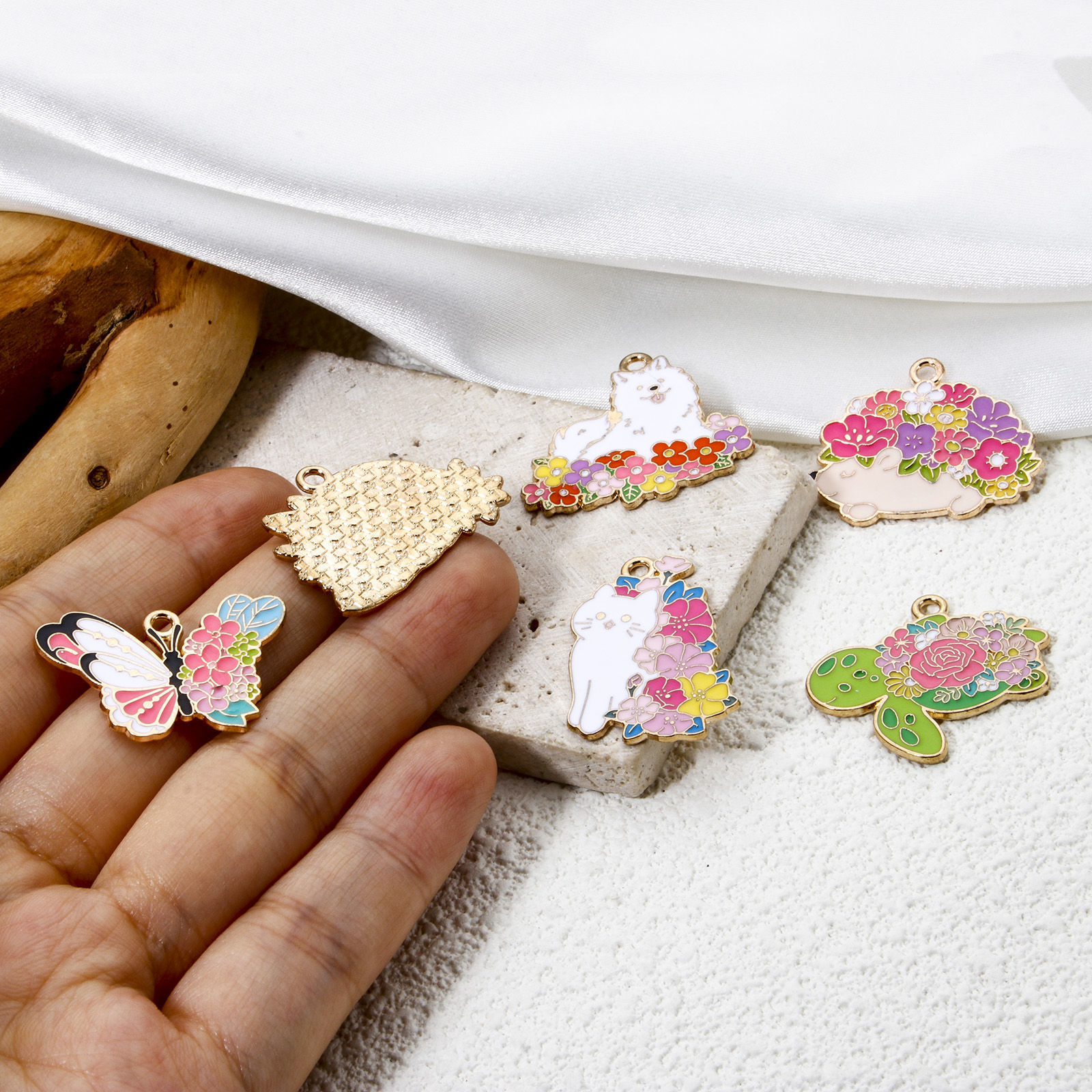 Picture of Zinc Based Alloy Charms Gold Plated Multicolor Animal Flower Enamel
