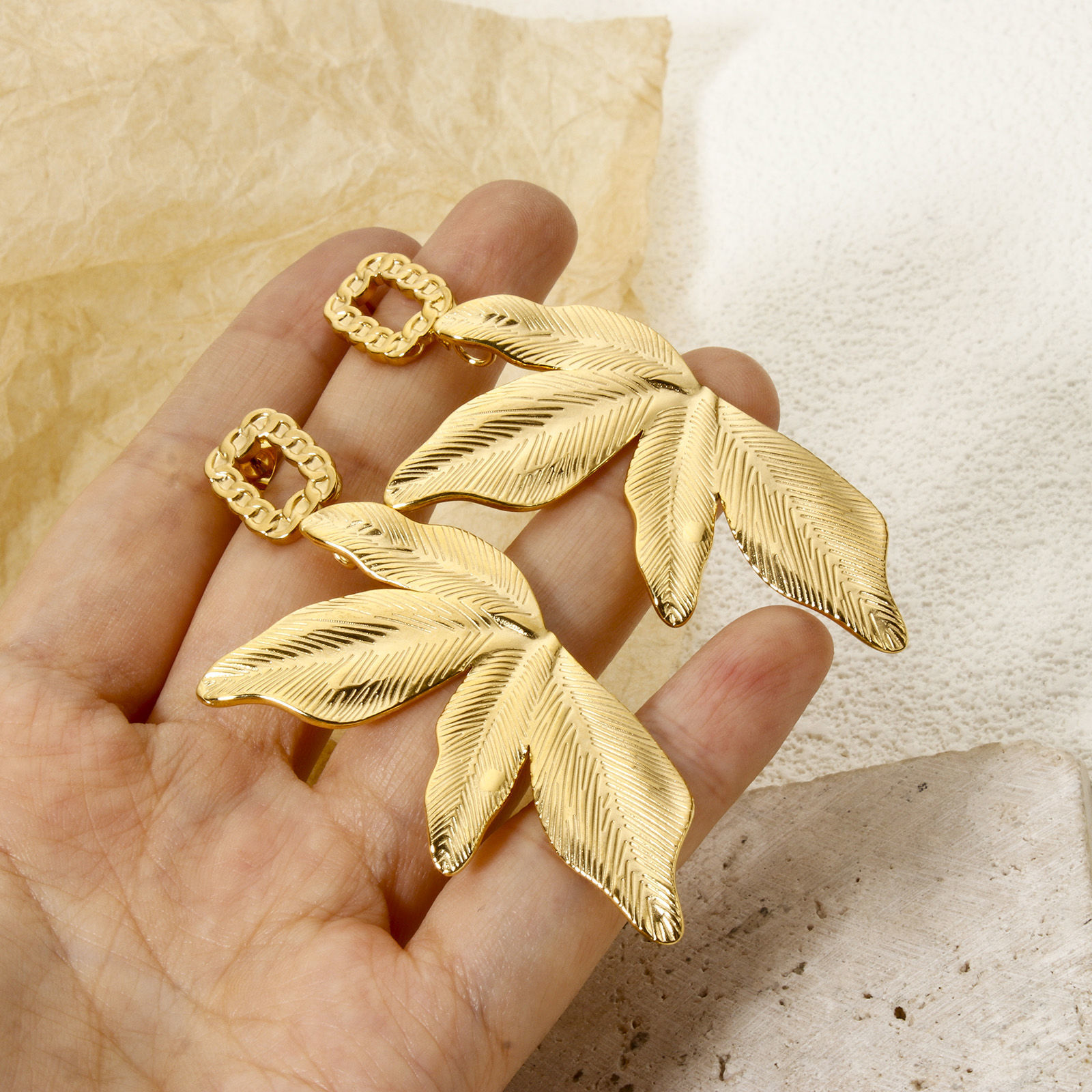 Bild von Umweltfreundliche PVD-Vakuumbeschichtung 304 Edelstahl Flora Kollektion Anhänger Blätter 18K Echtgold plattiert