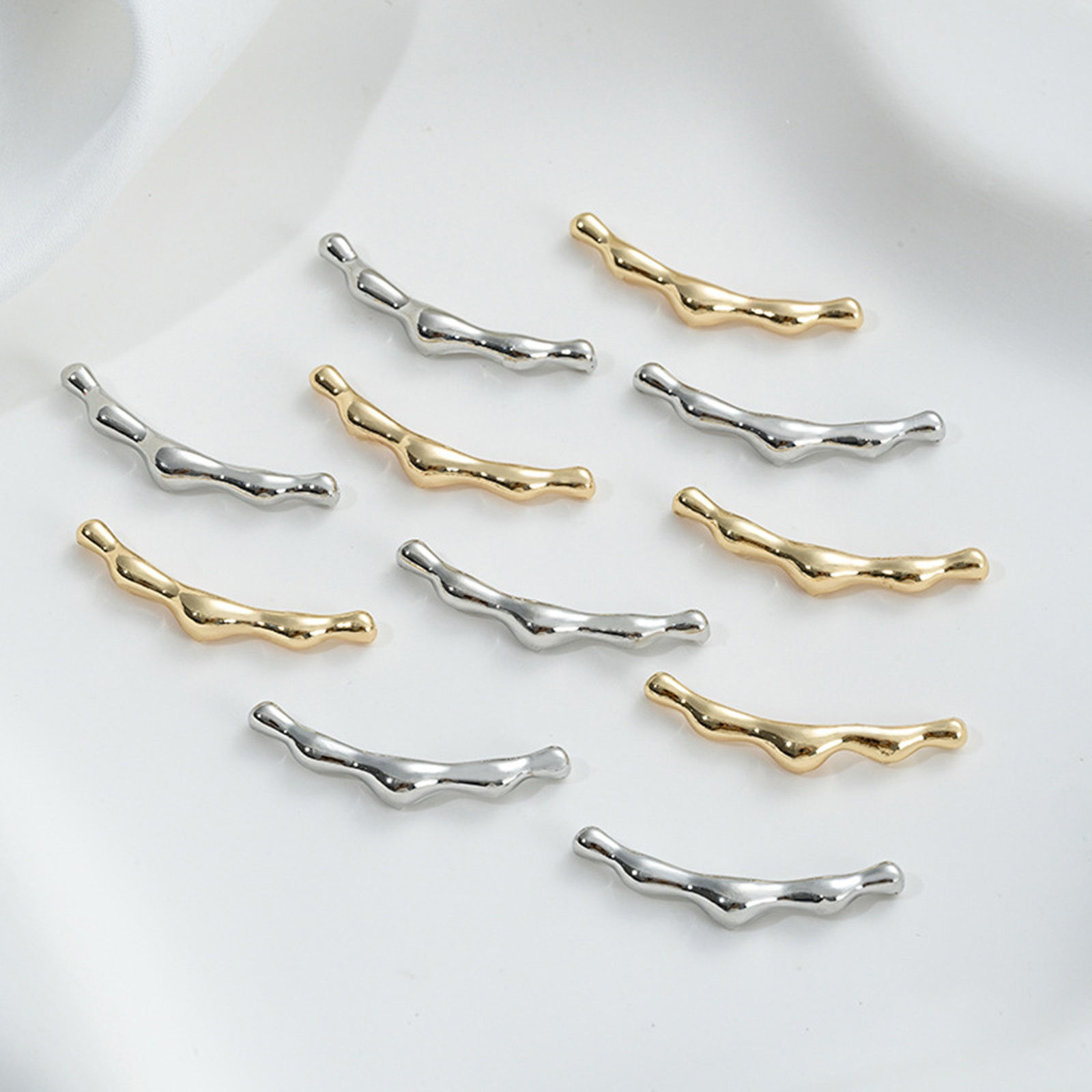 Picture of Eco-friendly Brass Real Gold Plated Curved Tube 3cm x 0.8cm