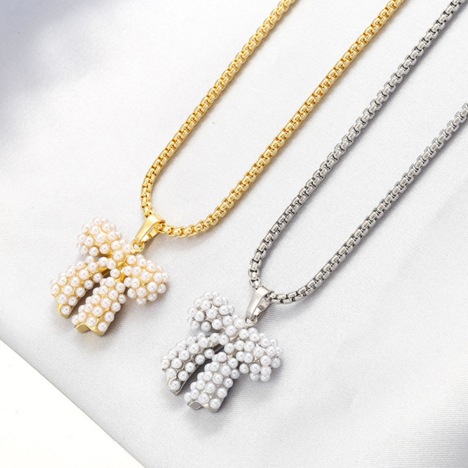 Picture of Eco-friendly Retro Stylish Multicolor Brass Box Chain Bowknot Imitation Pearl Pendant Charm Necklace For Women 45cm(17.7") long