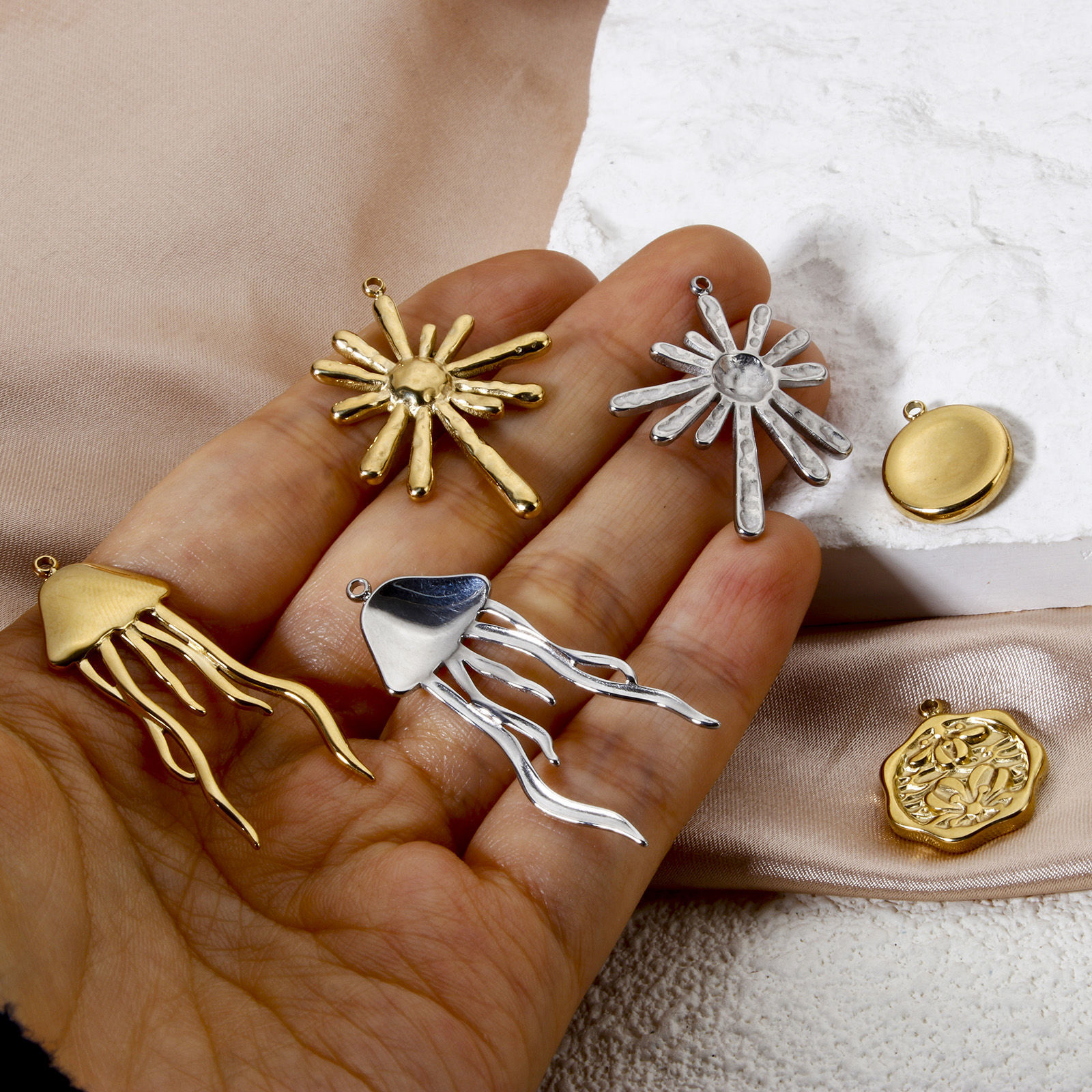 Bild von Umweltfreundliche PVD-Vakuumbeschichtung 304 Edelstahl Charms 14K Echtgold plattiert
