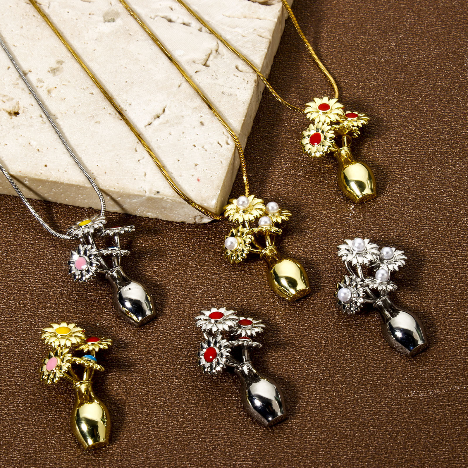Picture of Brass Flora Collection Pendants Multicolor Sunflower Flower Vase 3cm x 1.8cm
