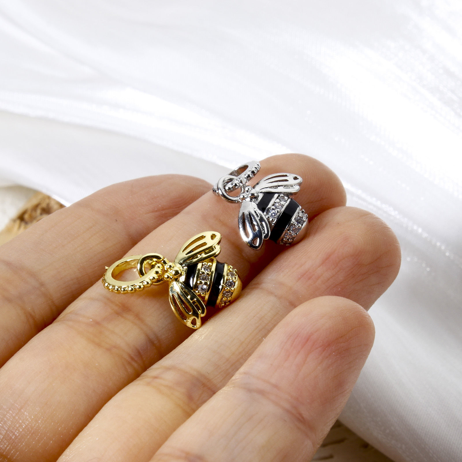 Picture of Brass Insect Charms Multicolor Black Enamel Bee Animal 3D Clear Cubic Zirconia 19mm x 12.5mm