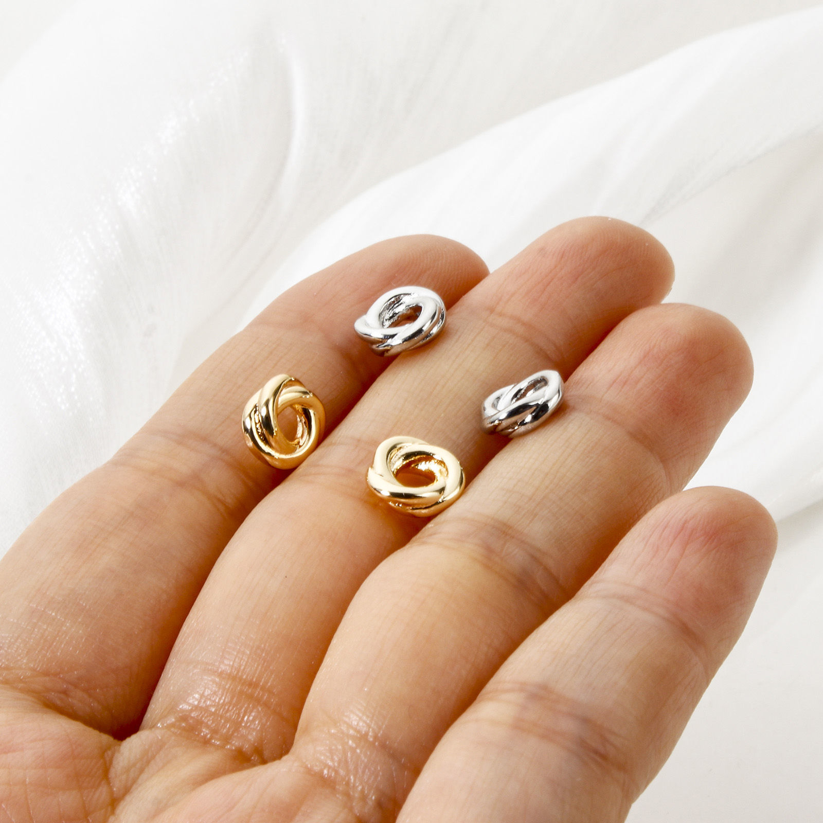 Picture of Eco-friendly Brass Spacer Beads For DIY Bracelet Jewelry Making Findings Real Gold Plated Knot 8mm Dia., Hole: Approx 2.8mm