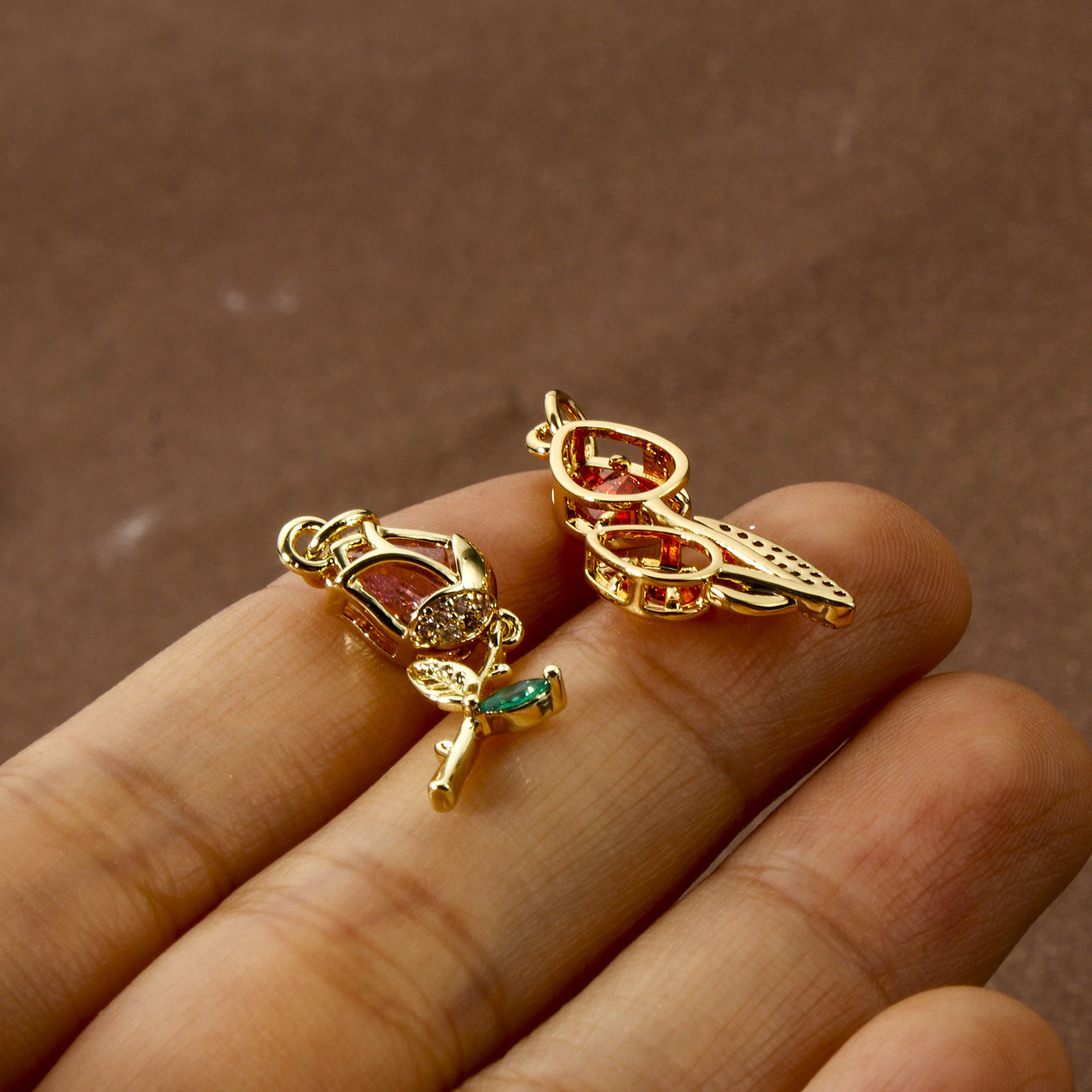 Imagen de 1 Unidad Respetuoso del Medio Ambiente Latón Colección Flora 18K Oro Real Chapado Flor de Tulipán Micro Pave