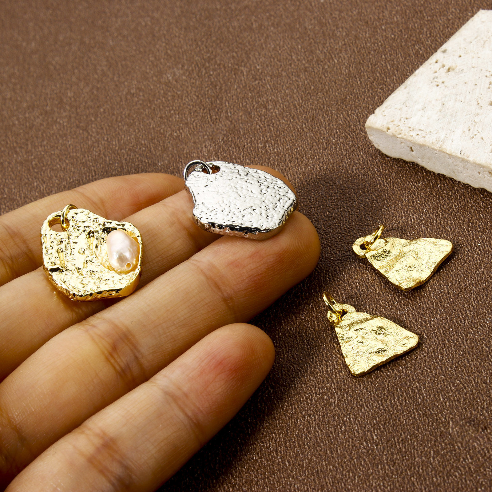 Bild von Umweltfreundlich Messing Gehämmert Charms Echtgold plattiert Unregelmäßig Gehämmert