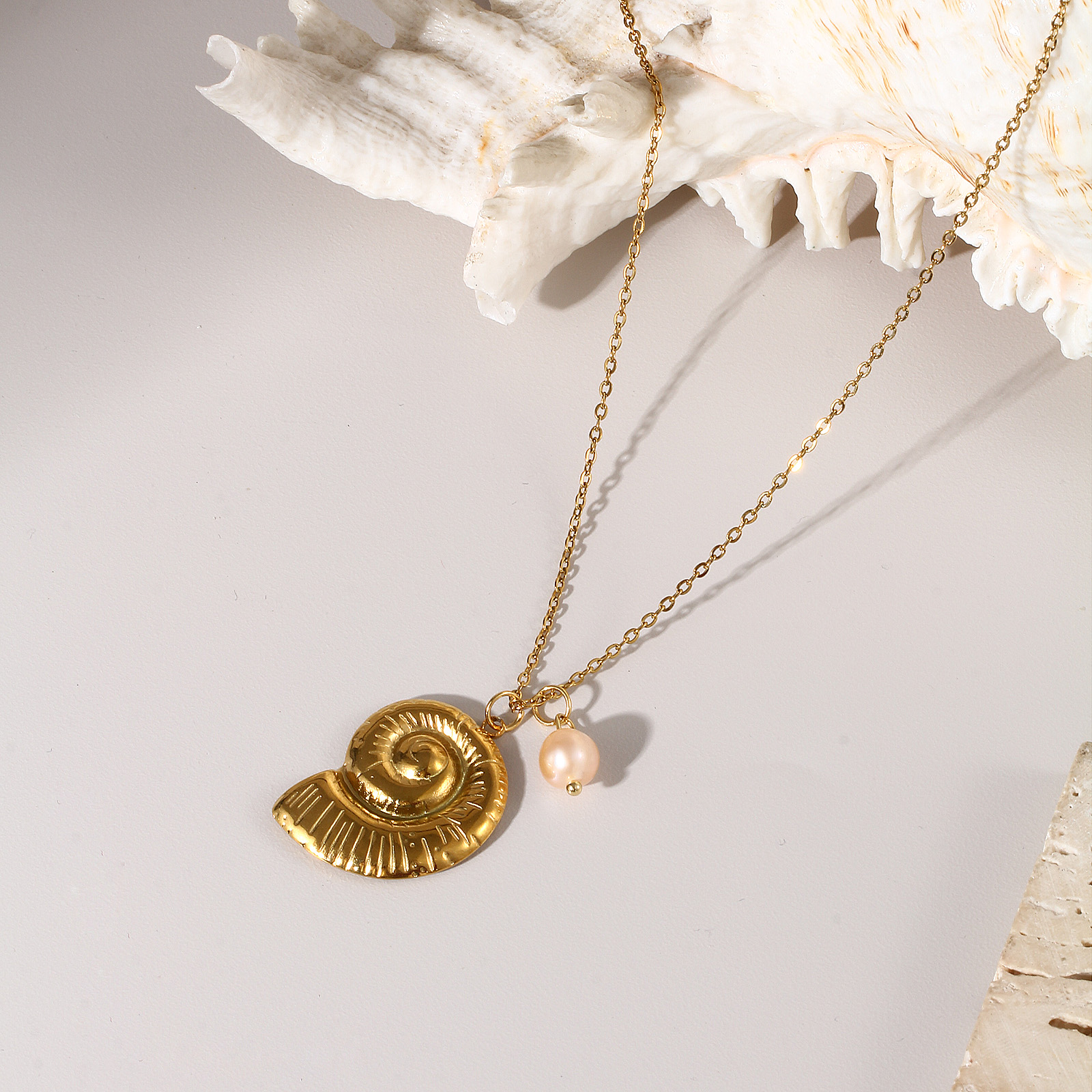 Imagen de 1 Unidad Recubrimiento al Vacío PVD Ecológico Barroco Joyería del océano 18K Oro Real Chapado Acero Inoxidable 304 & Perla Natural Cadena de Cable Cruz Collar con Colgante Para Mujeres Regalo 45cm + 5cm longitud