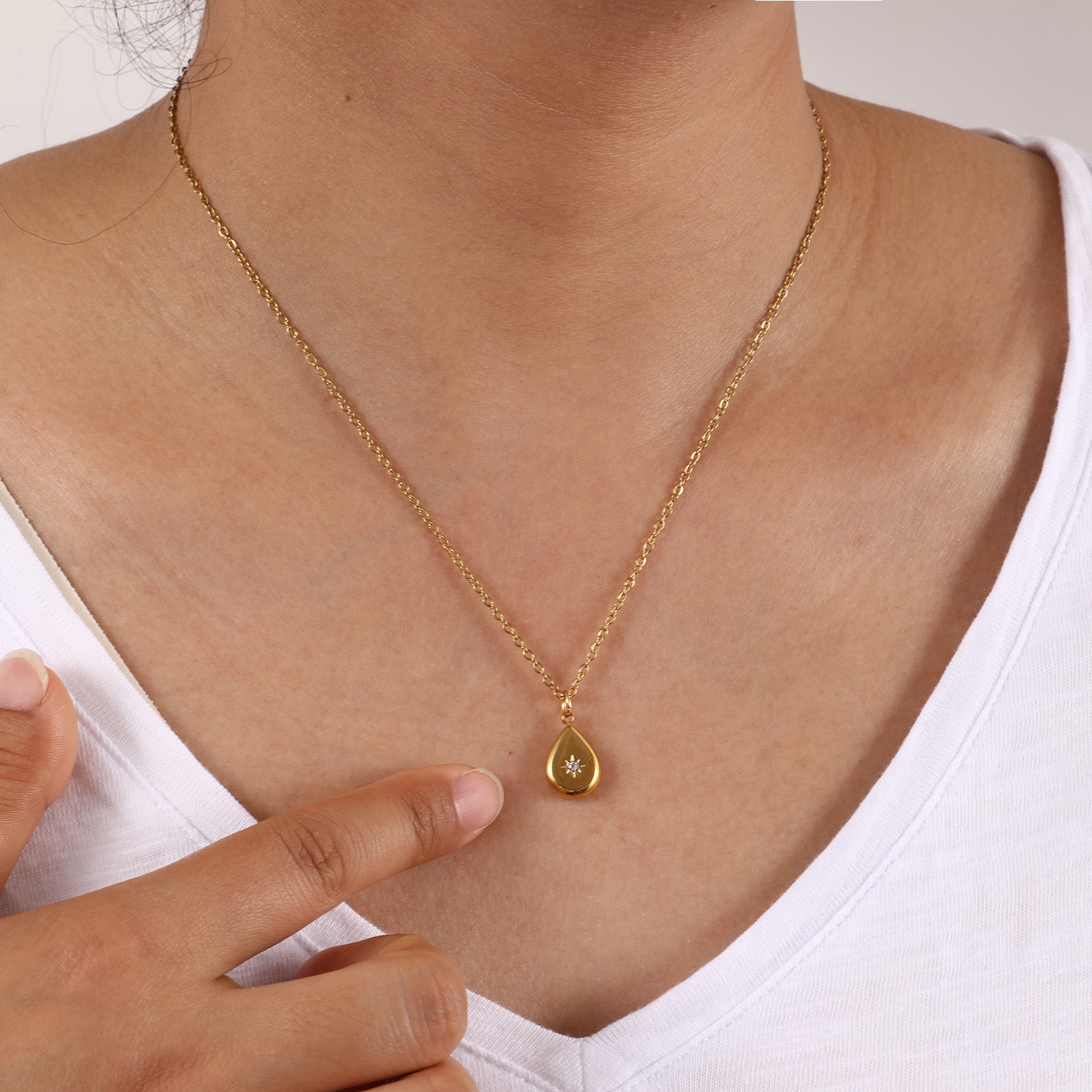 Picture of Eco-friendly PVD Vacuum Plating Exquisite Galaxy 18K Real Gold Plated 304 Stainless Steel & Rhinestone Link Cable Chain Star Pendant Charm Necklace For Women Gift 45cm(17.7") + 5cm(2") long