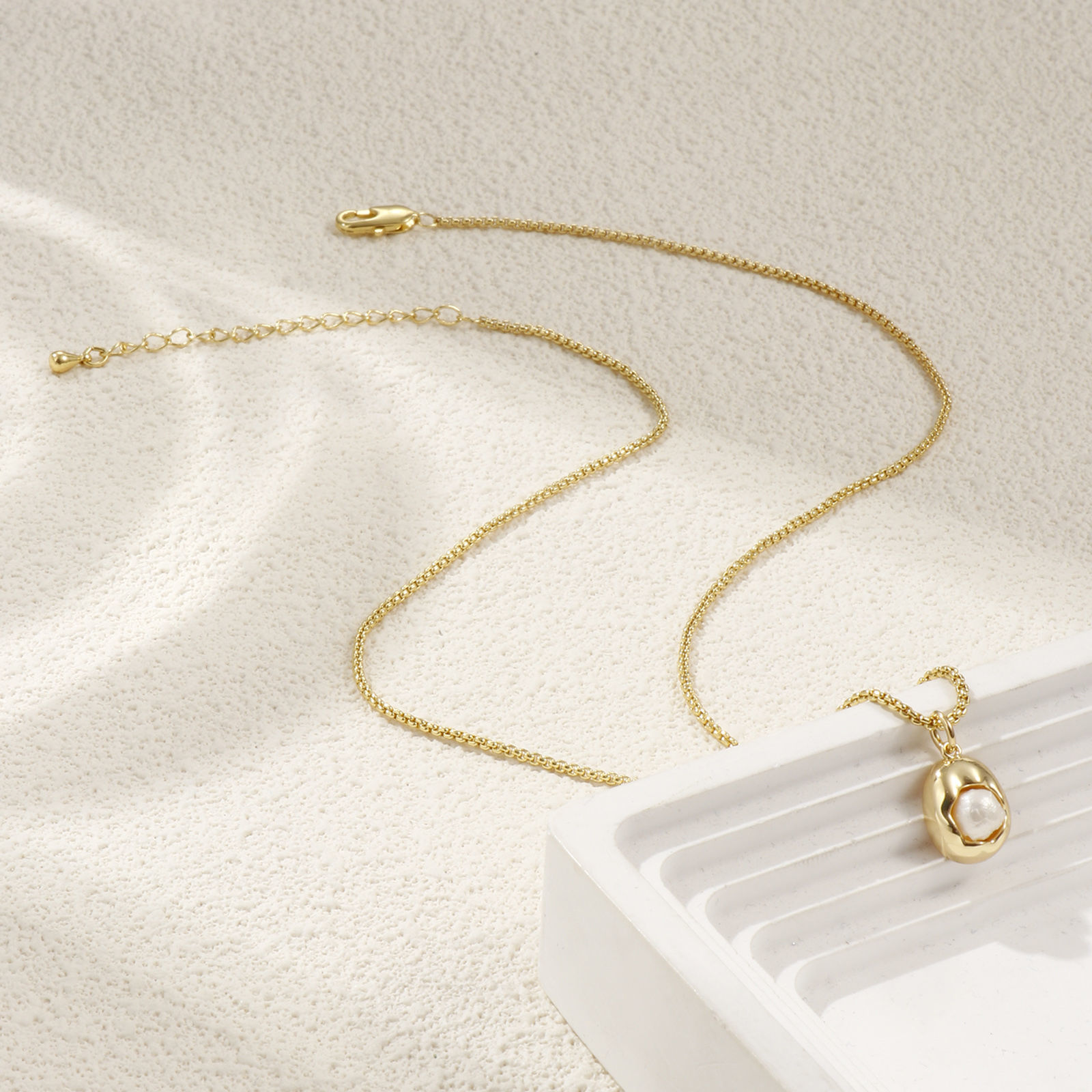 Picture of 18K Real Gold Plated Link Cable Chain Oval Pendant Charm Necklace, Brass & Acrylic 45cm(17.7") + 5cm(2"), For Women, Stylish Simple Gift, Eco-friendly