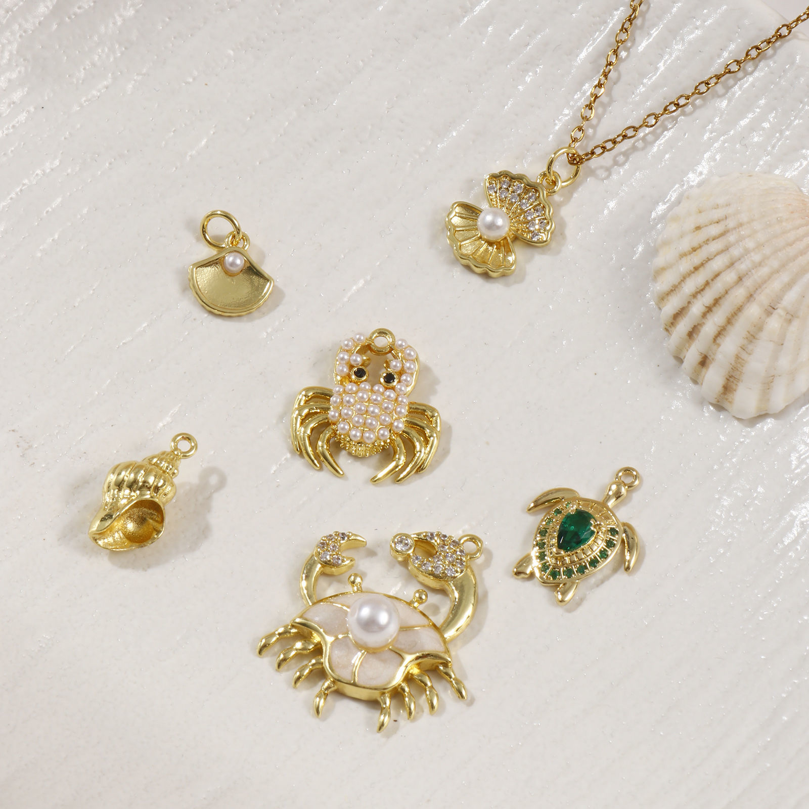 Imagen de 2 Unidades Latón Joyería del océano Colgantes Chapado en Oro de 18K Concha Animales Marinos Acrílico Imitación de Perla