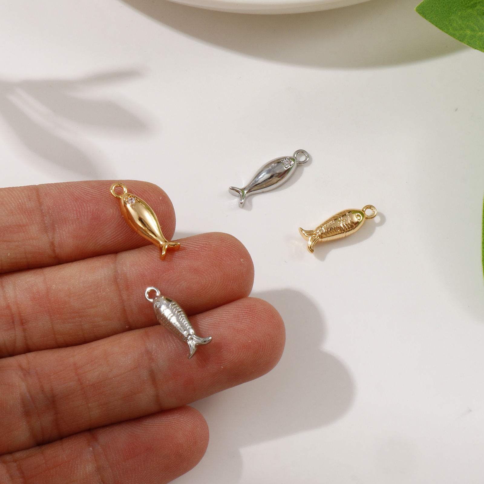Picture of 2 PCs Eco-friendly Brass Ocean Jewelry Charms Real Gold Plated Fish Animal