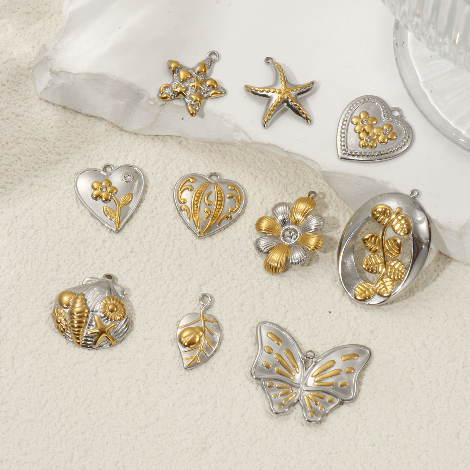 Picture of 1 Piece Eco-friendly PVD Vacuum Plating 304 Stainless Steel Pendants 18K Real Gold Plated & Silver Tone Two Tone