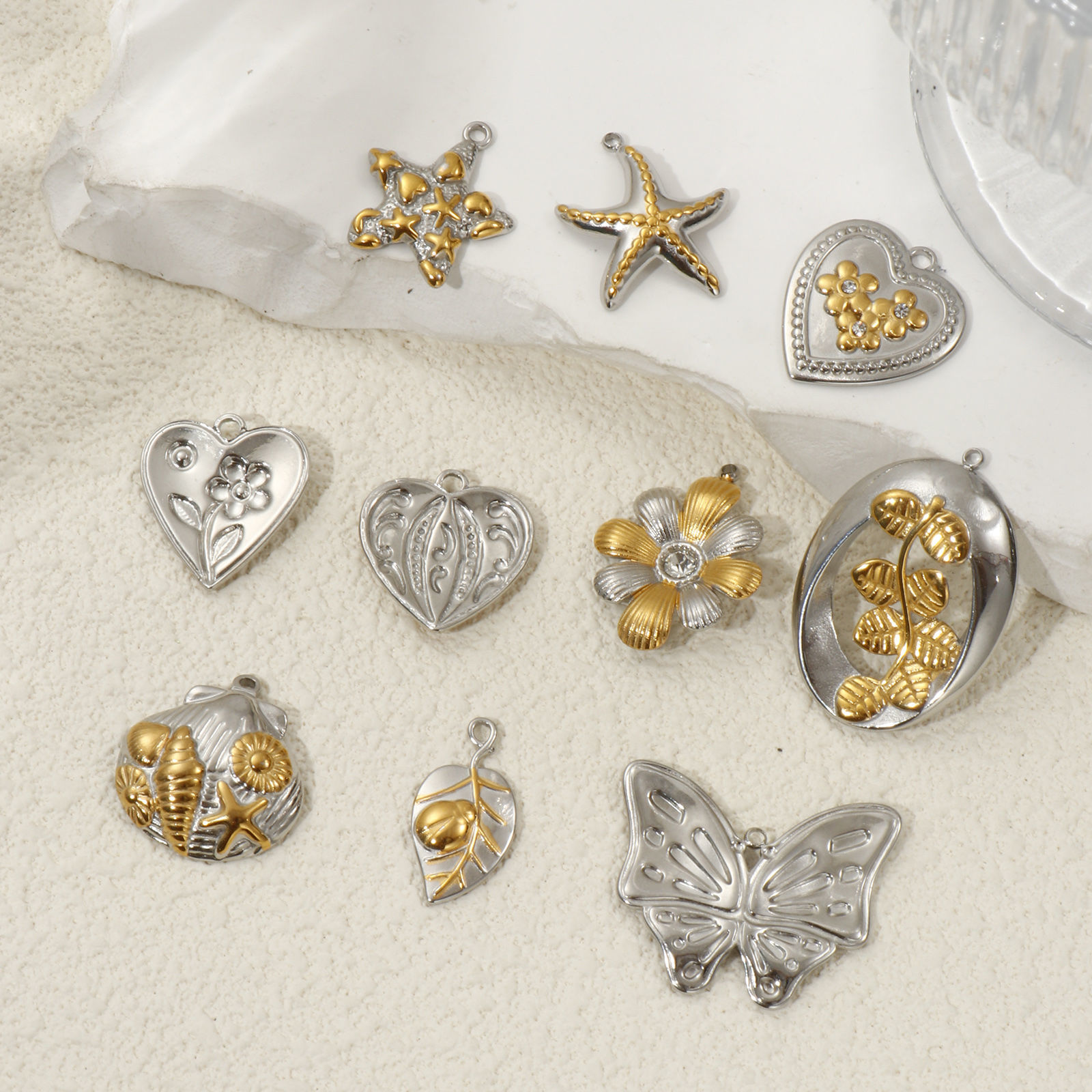 Picture of 1 Piece Eco-friendly PVD Vacuum Plating 304 Stainless Steel Pendants 18K Real Gold Plated & Silver Tone Two Tone