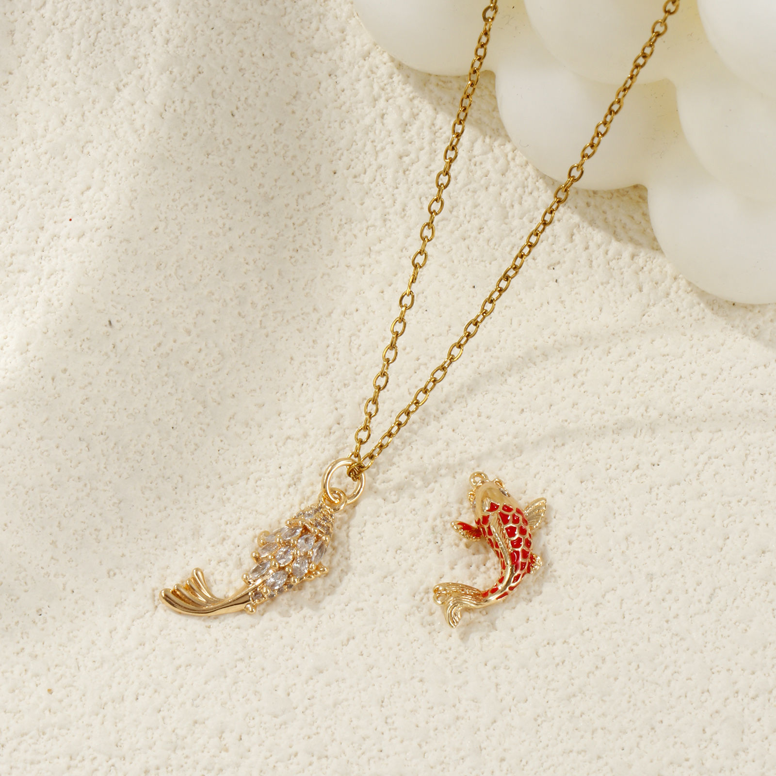 Imagen de 1 Piece Eco-friendly Brass Ocean Jewelry Charms 18K Real Gold Plated Fish Animal Clear Cubic Zirconia