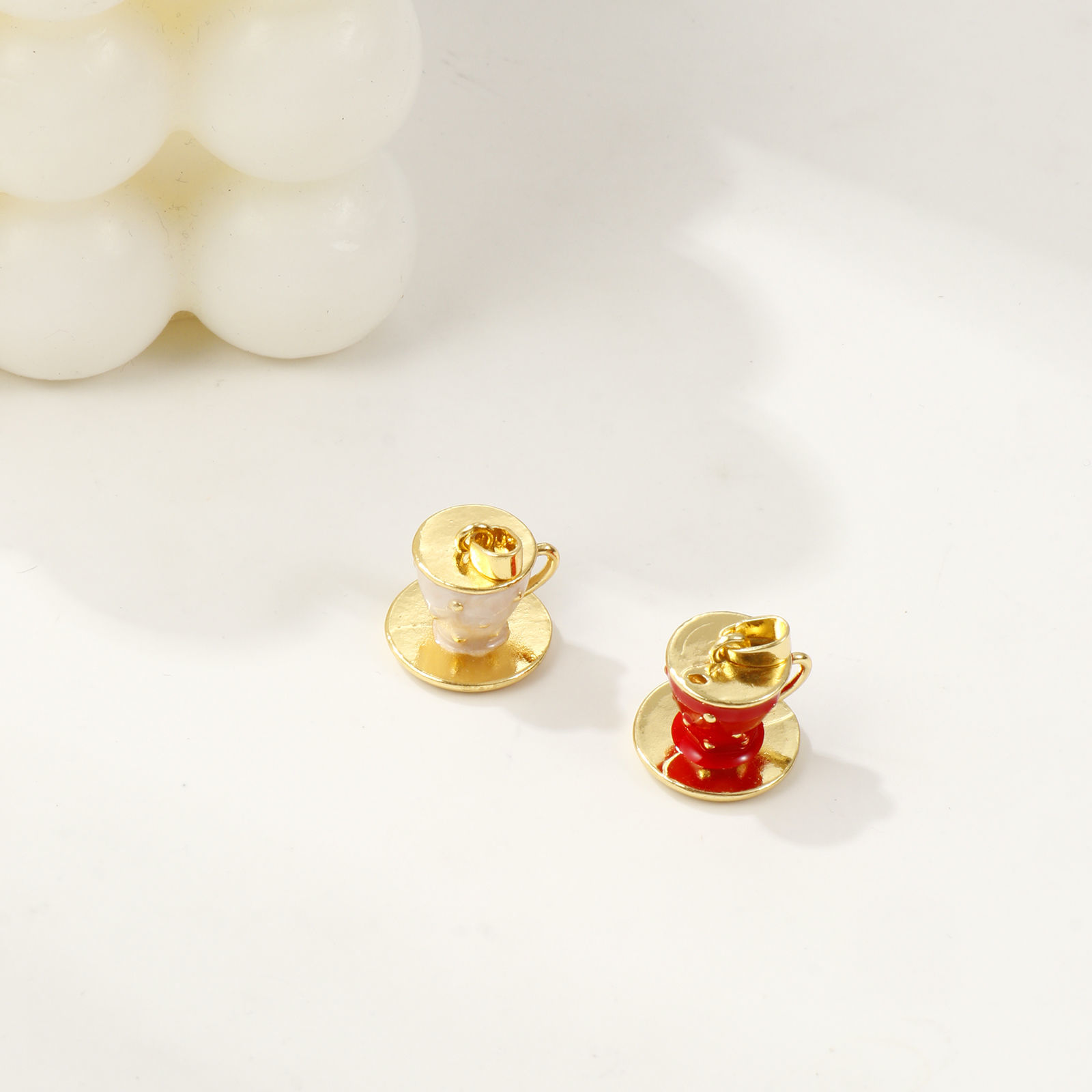 Bild von Charm-Anhänger 18K Echtgold plattiert Emaille Tasse 3D 18mm x 14mm