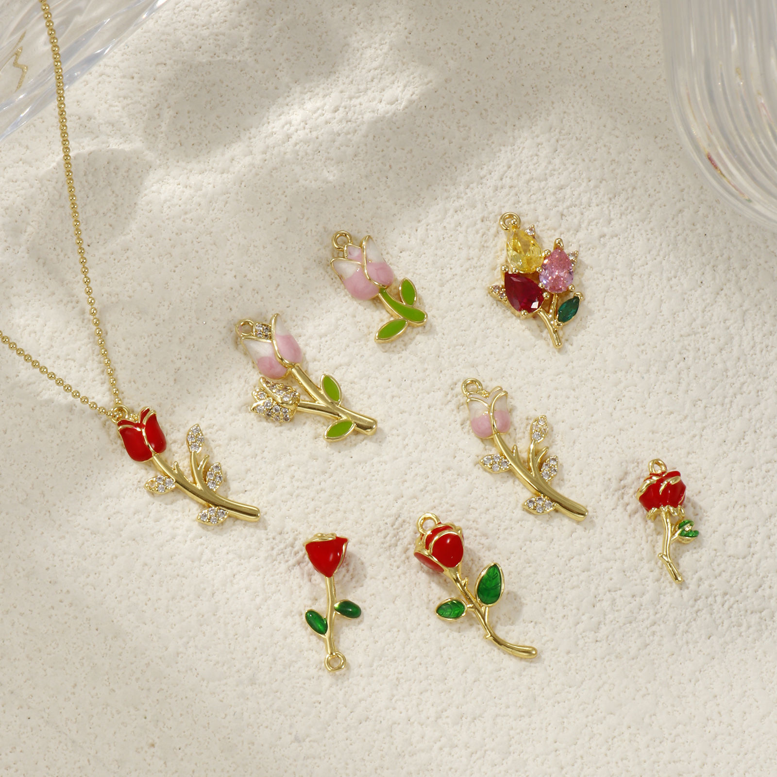 Imagen de 1 Unidad Latón (sin cadmio)+ Circón Artificial Colgantes Chapado en Oro de 18K Esmalte Flor