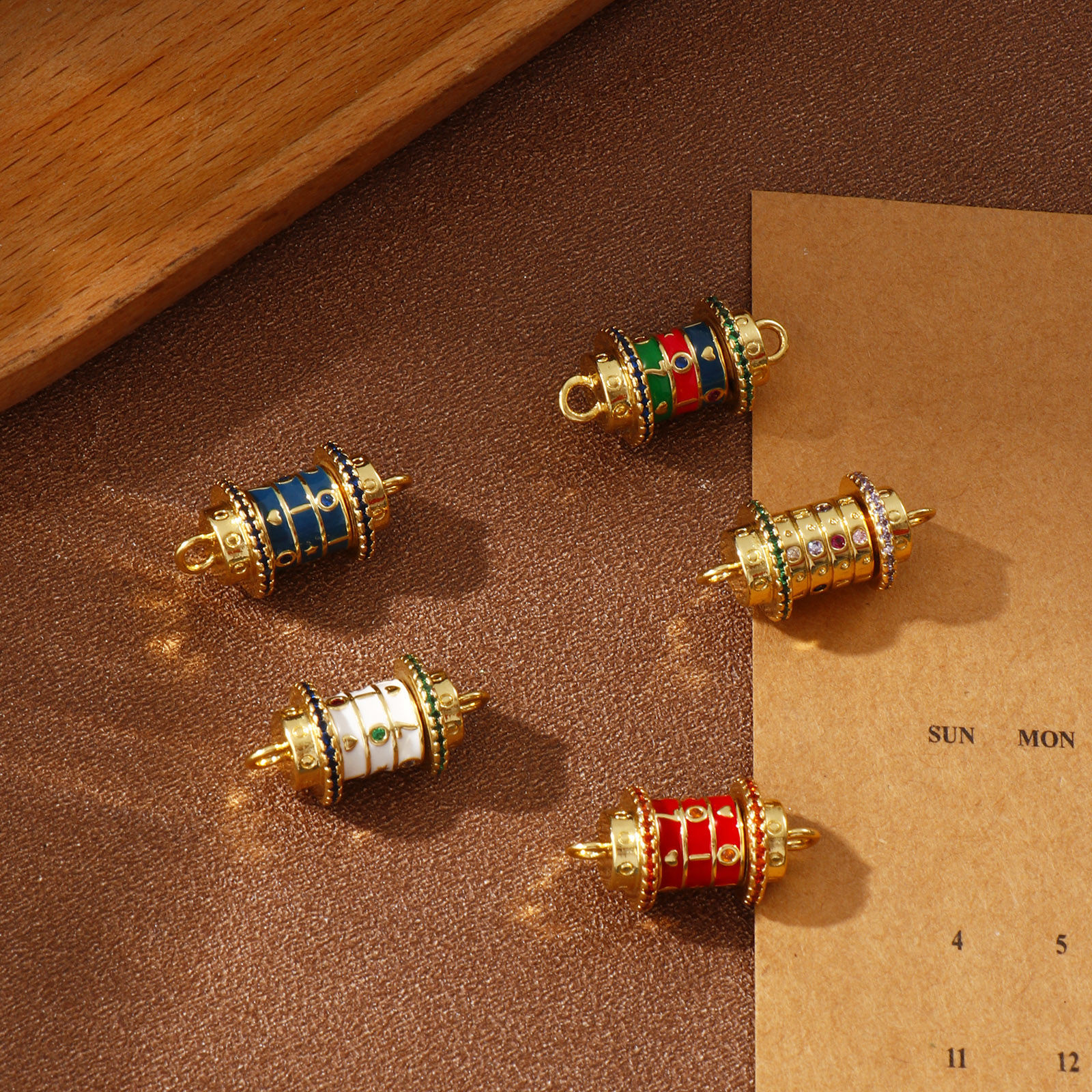 Bild von Umweltfreundlich Messing + Kubisch Zirkonia Valentinstag Steckverbinder Charms Anhänger 18K Echtgold plattiert Emaille Zylinder Umdrehbar 24mm x 12mm