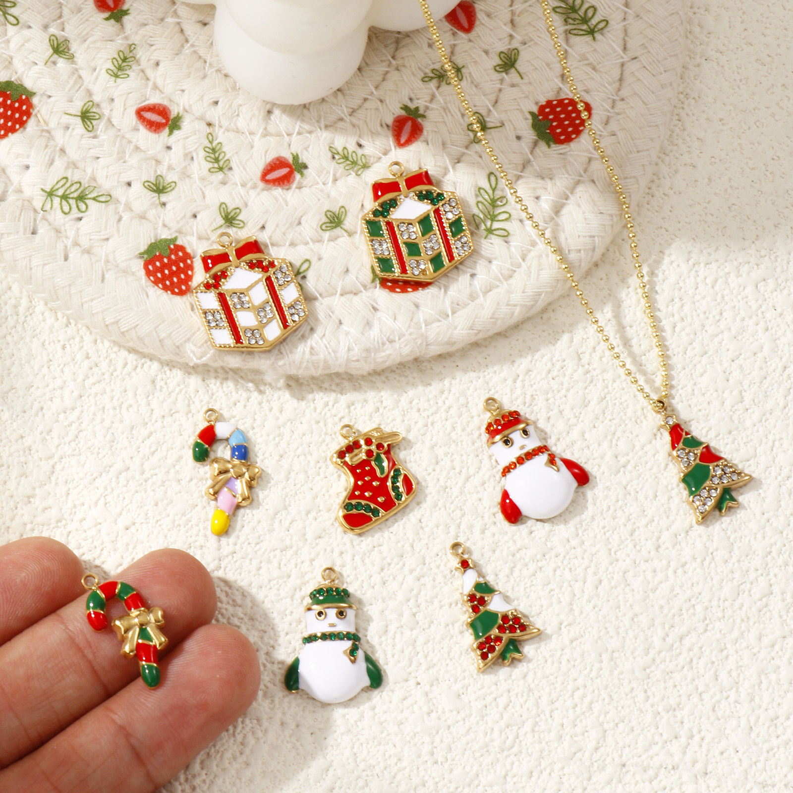 Picture of Eco-friendly PVD Vacuum Plating 304 Stainless Steel Christmas Charms 18K Real Gold Plated Enamel