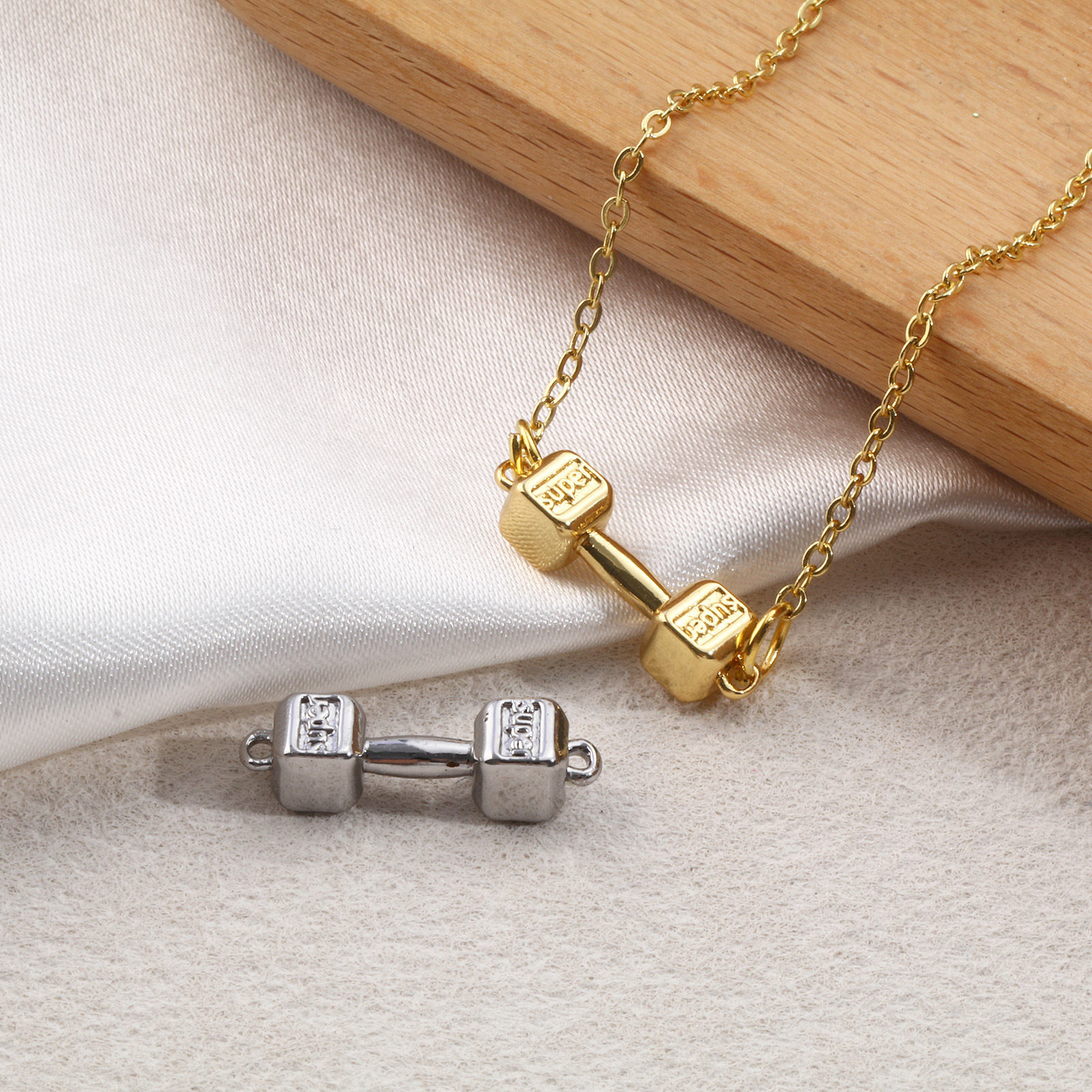 Bild von Umweltfreundlich Messing Sport Steckverbinder Charms Anhänger Echtgold plattiert Hantel Message " Super " 3D 19.5mm x 5mm