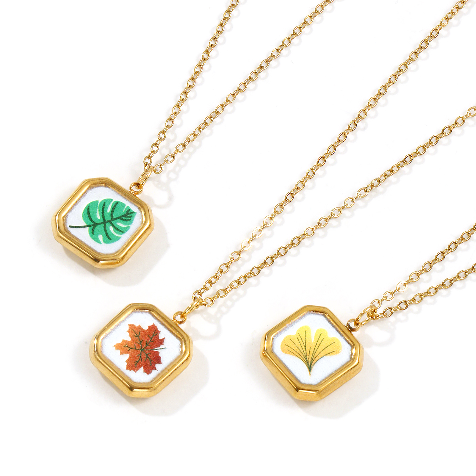 Image de Collier à Breloques Octogone Plaqué Or Véritable 18K en 304 Acier Inoxydable Pour Femmes, Chaîne Maille Forçat 45cm + 5cm, Feuilles Imprimé, Exquis Pastorale Naturelle Cadeau, Revêtement sous Vide PVD Respectueux de l'Environnement, 1 Pièce