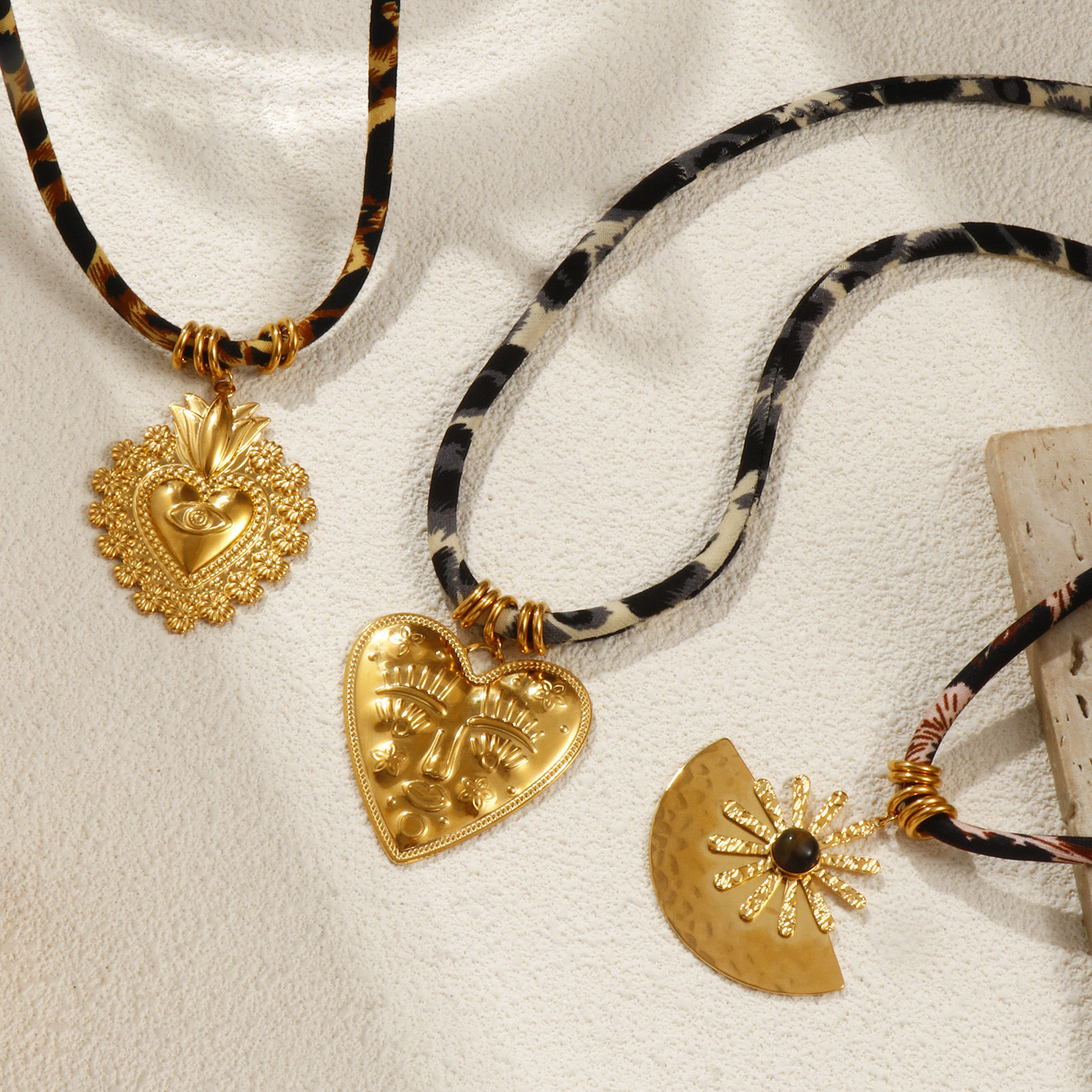 Picture of 18K Real Gold Plated Pendant Charm Necklace, 304 Stainless Steel & Polyester 45cm(17.7") + 5cm(2"), Unisex, Exquisite Retro Gift, Eco-friendly PVD Vacuum Plating