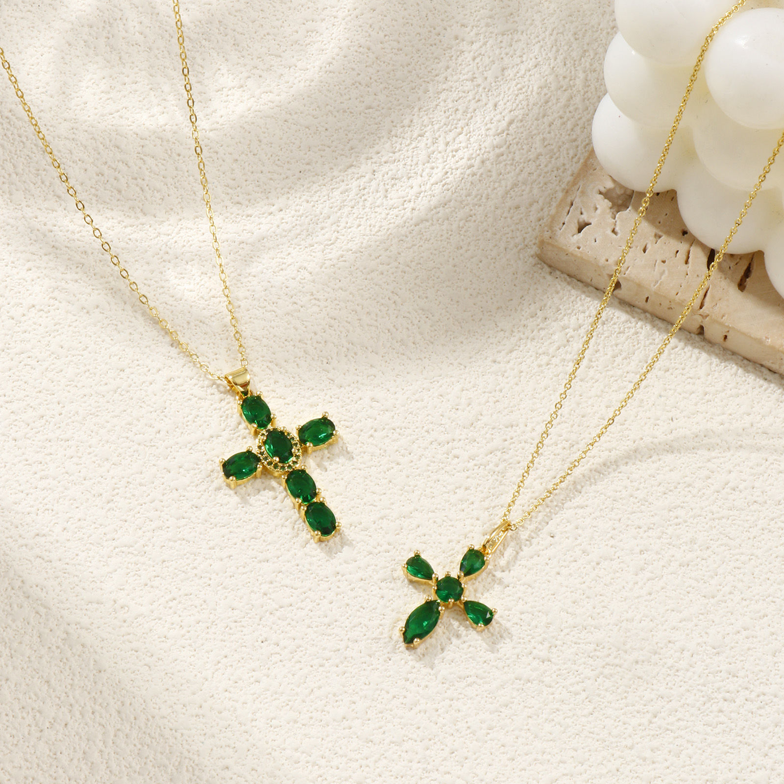 Bild von 18K Echtgold plattiert Kreuz Gliederketten Kreuz Anhänger Halskette, Messing + Kubisch Zirkonia 46cm + 6cm, Für Frauen, Micro Pave, Retro Religiös Geschenk, Umweltfreundlich